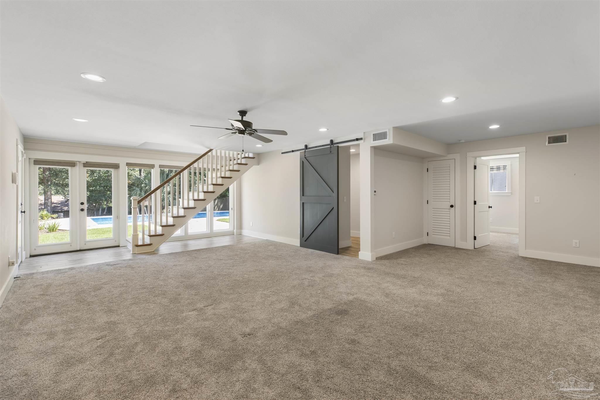 502 Shoreline Dr