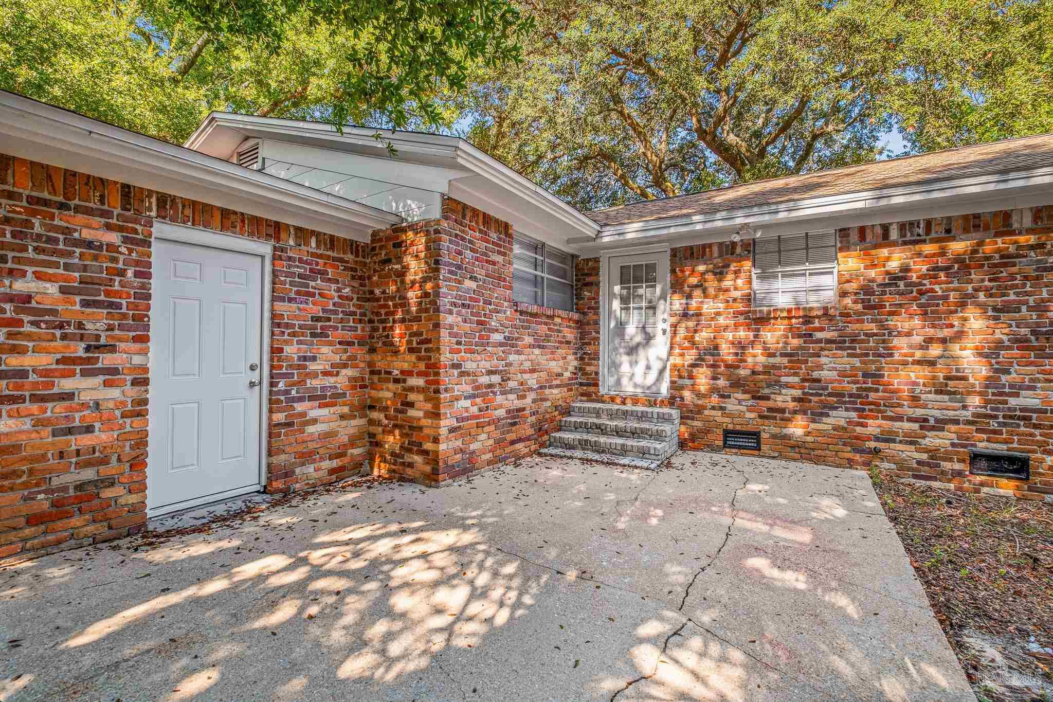 210 Ada Wilson Ave
