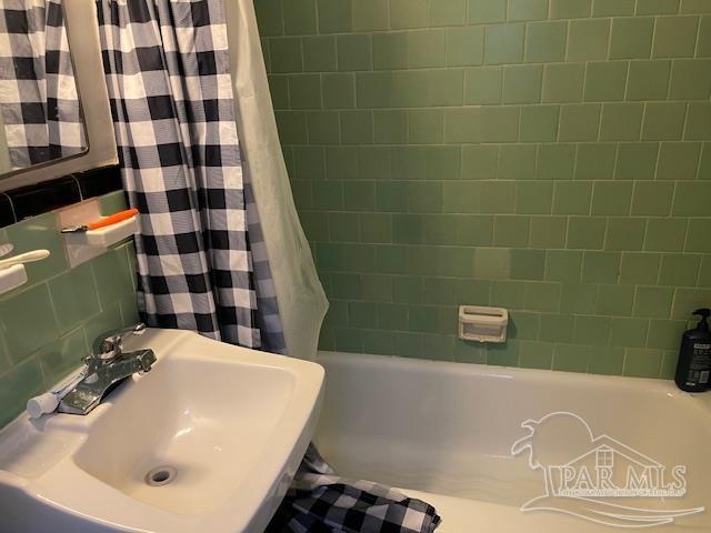 106 Ellis Dr # 3