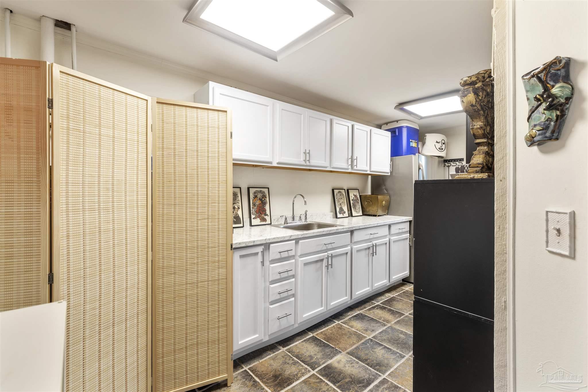 1191 Gulf Breeze Pkwy