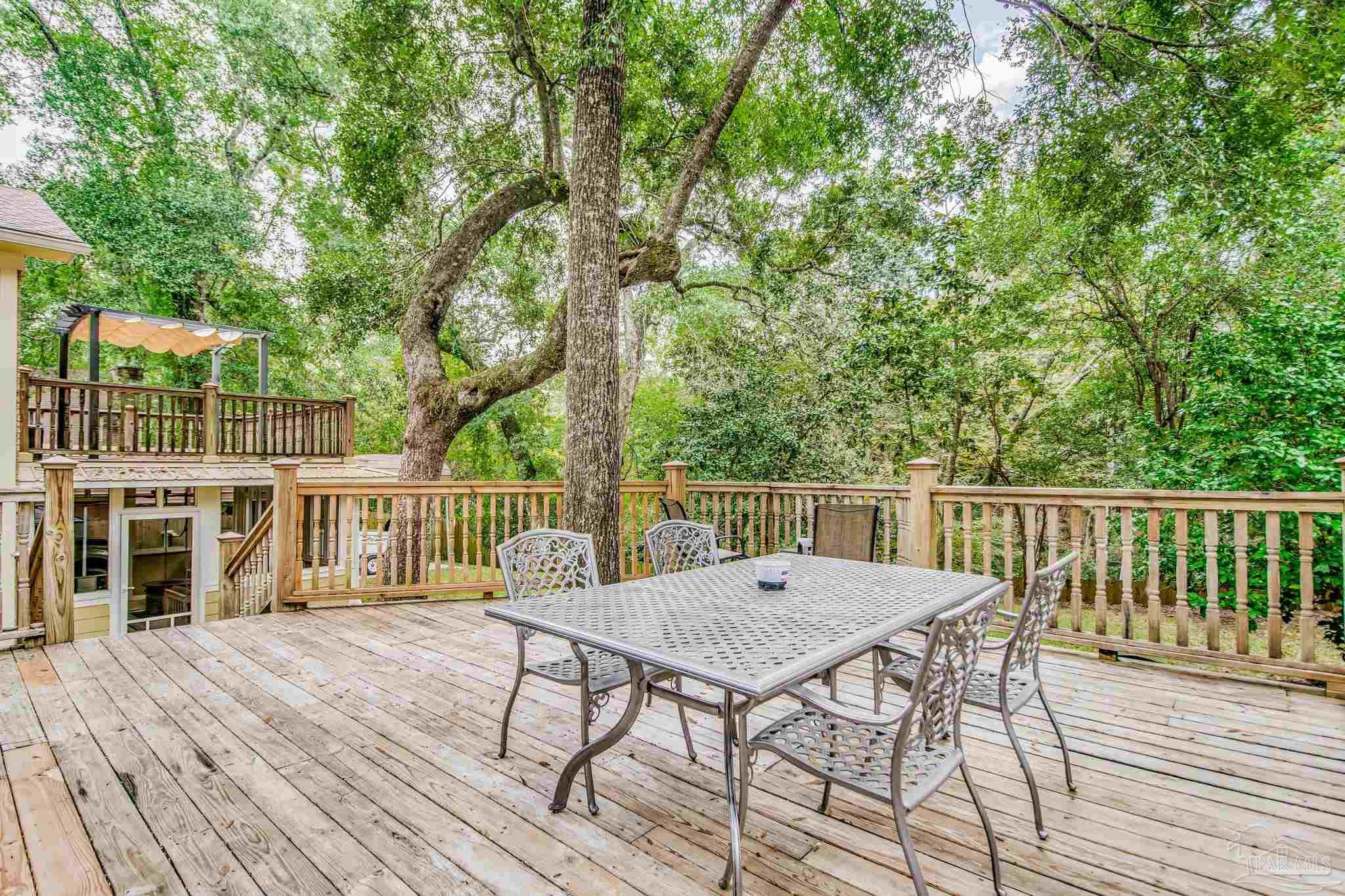4675 Baywoods Dr