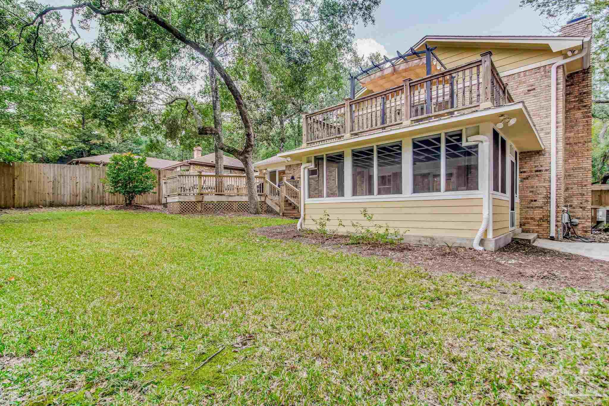 4675 Baywoods Dr