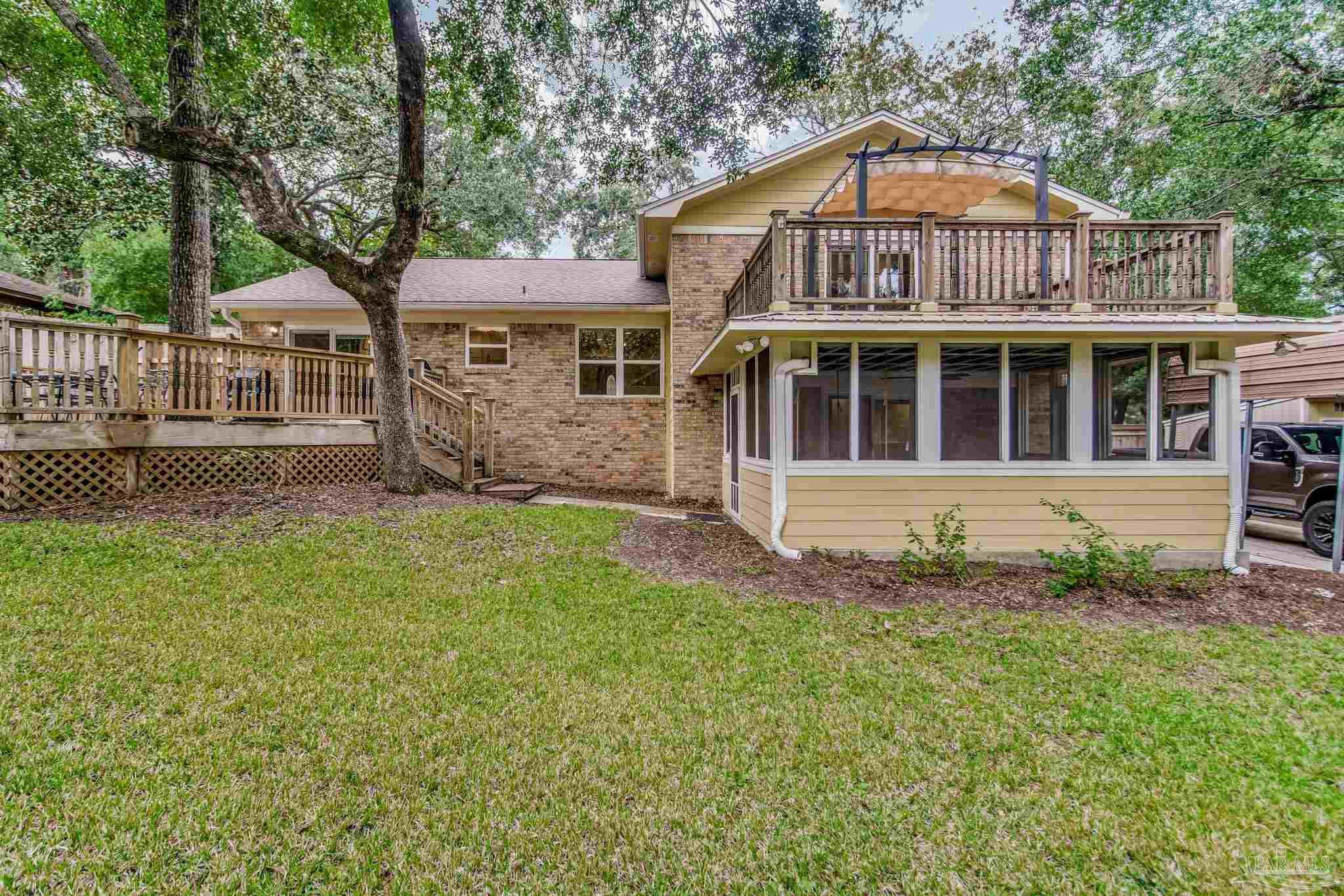 4675 Baywoods Dr