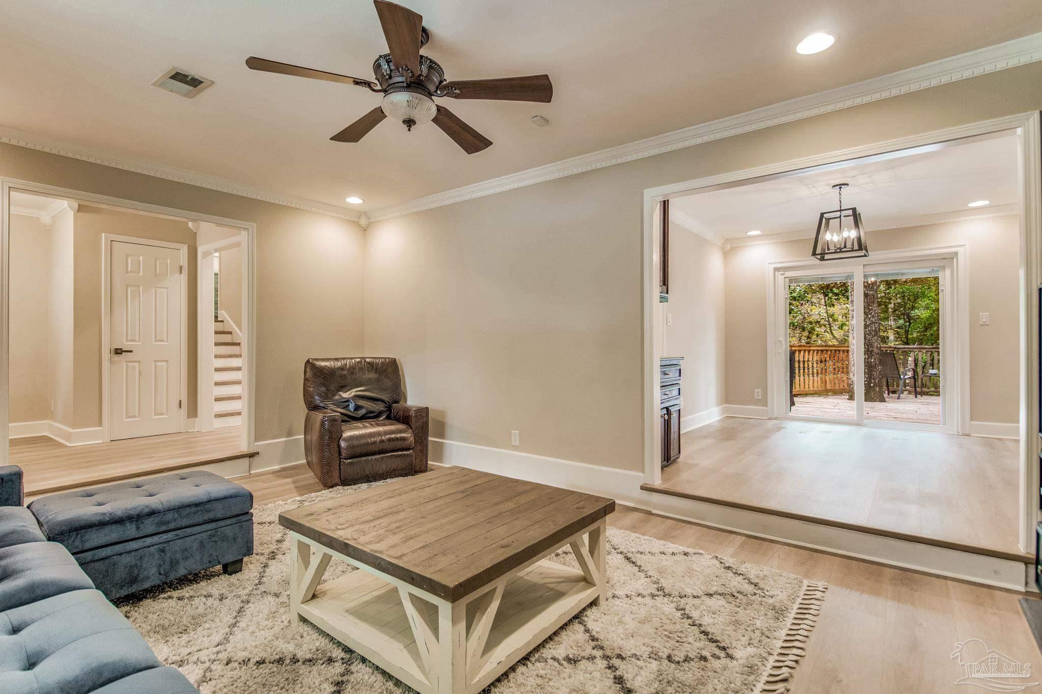 4675 Baywoods Dr