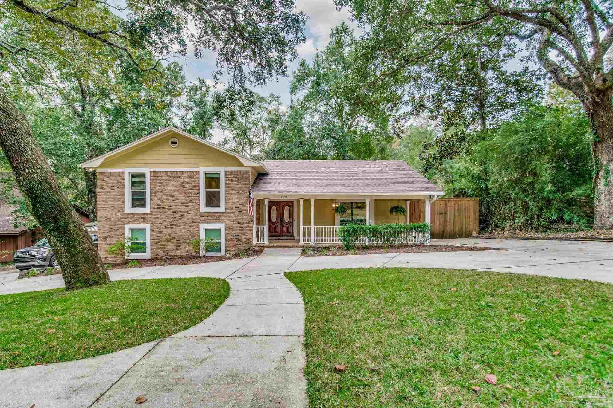 4675 Baywoods Dr