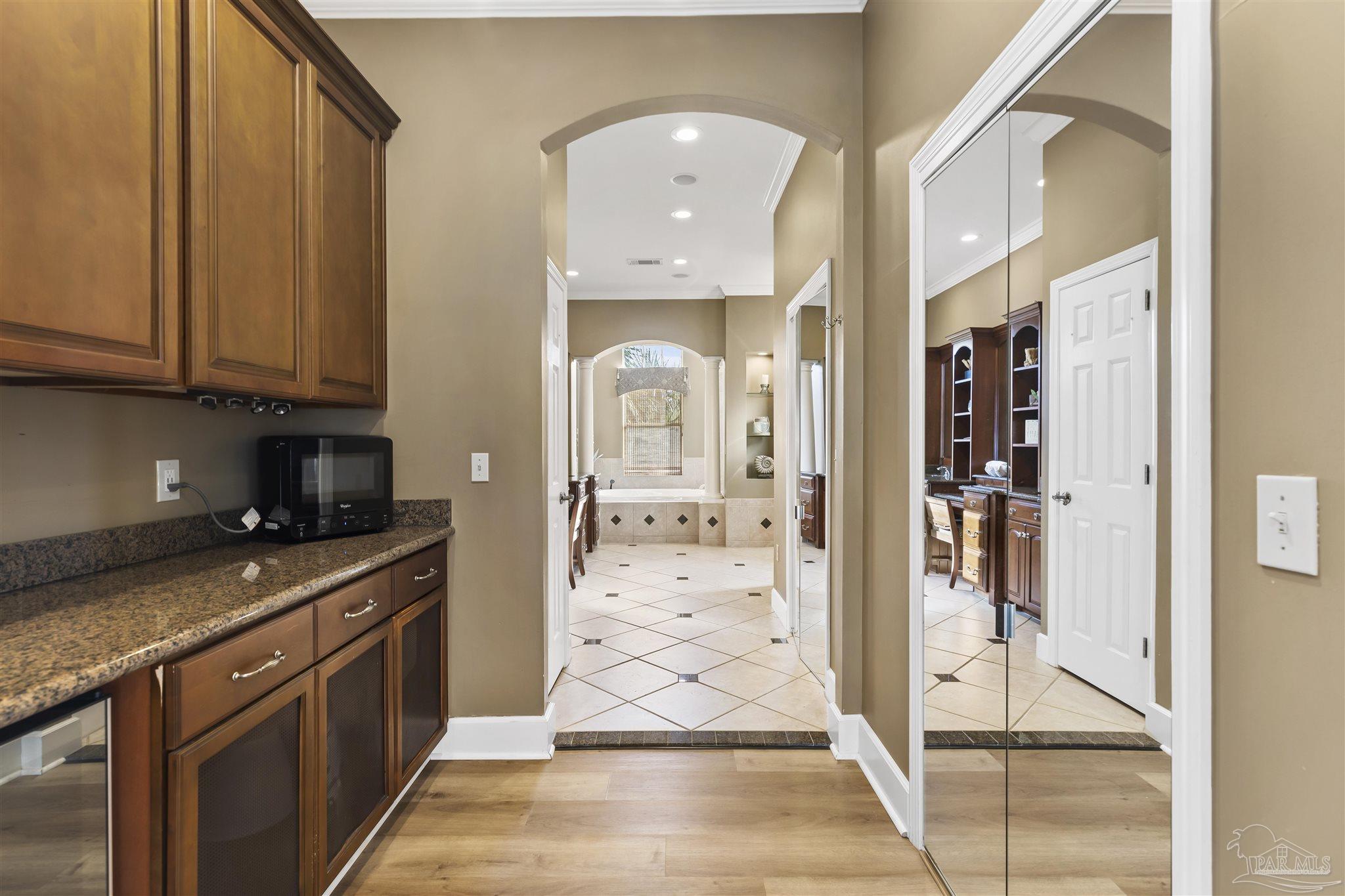 206 Panferio Dr