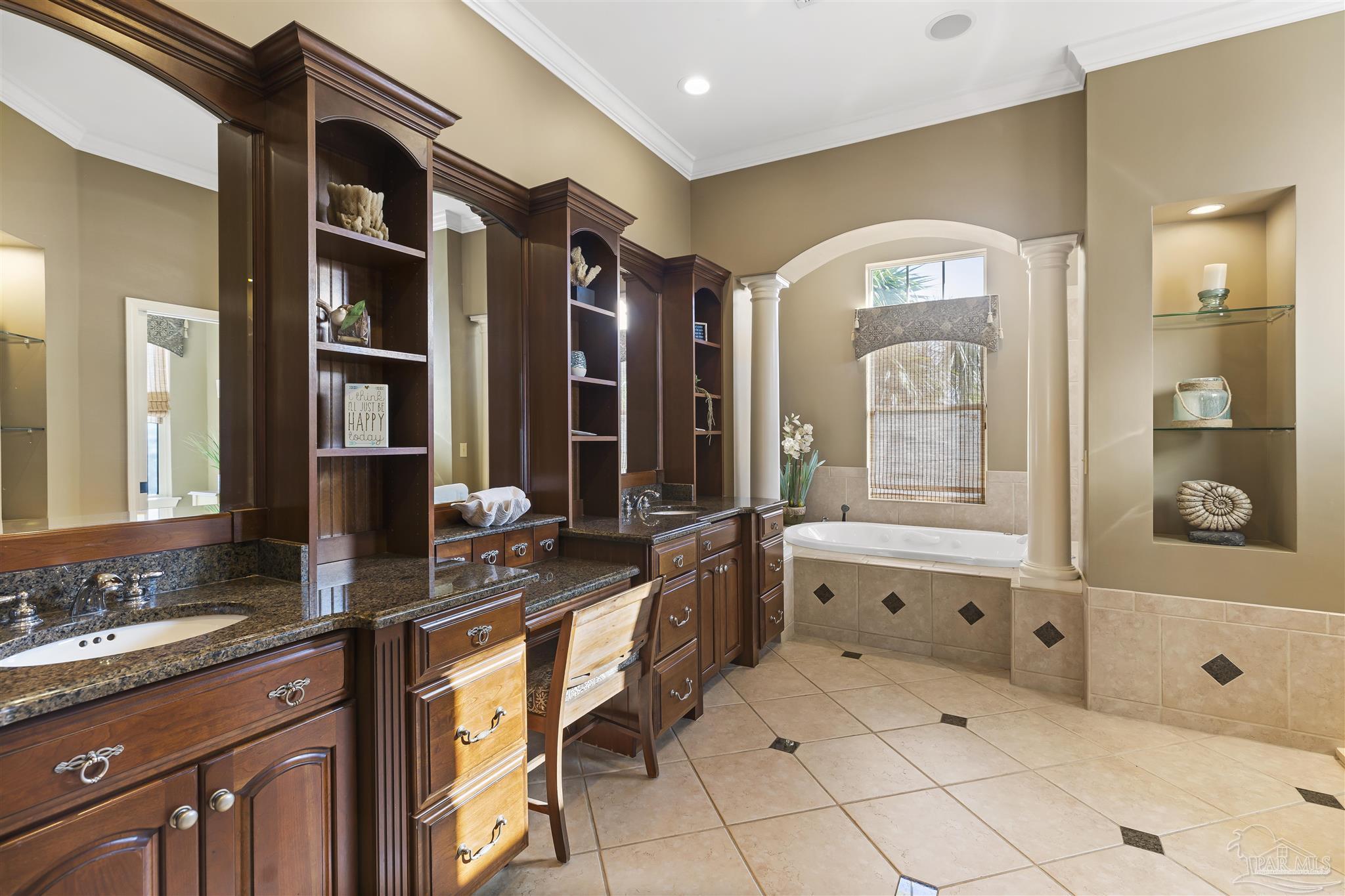 206 Panferio Dr