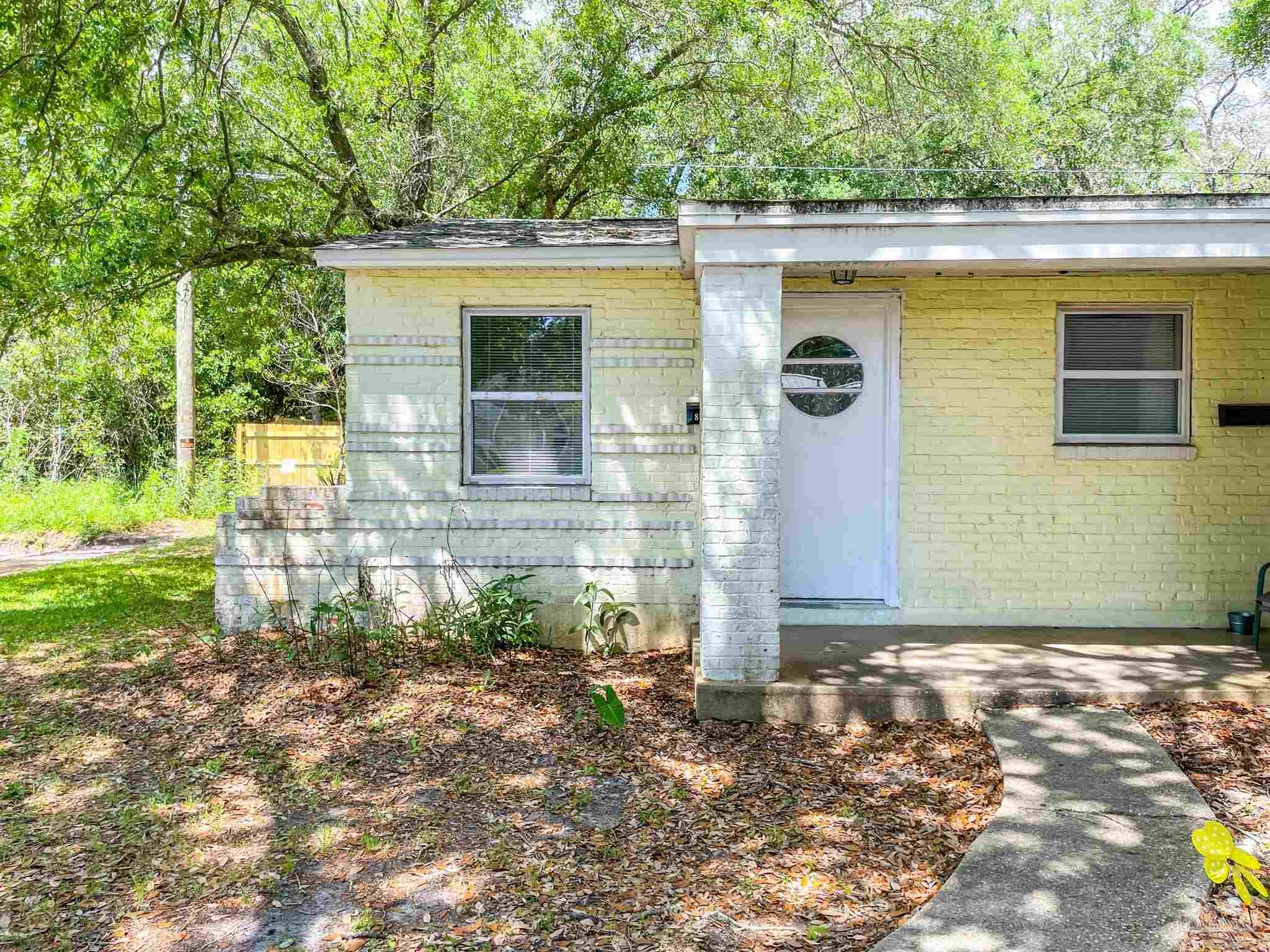 8 Rowland Ct, Pensacola