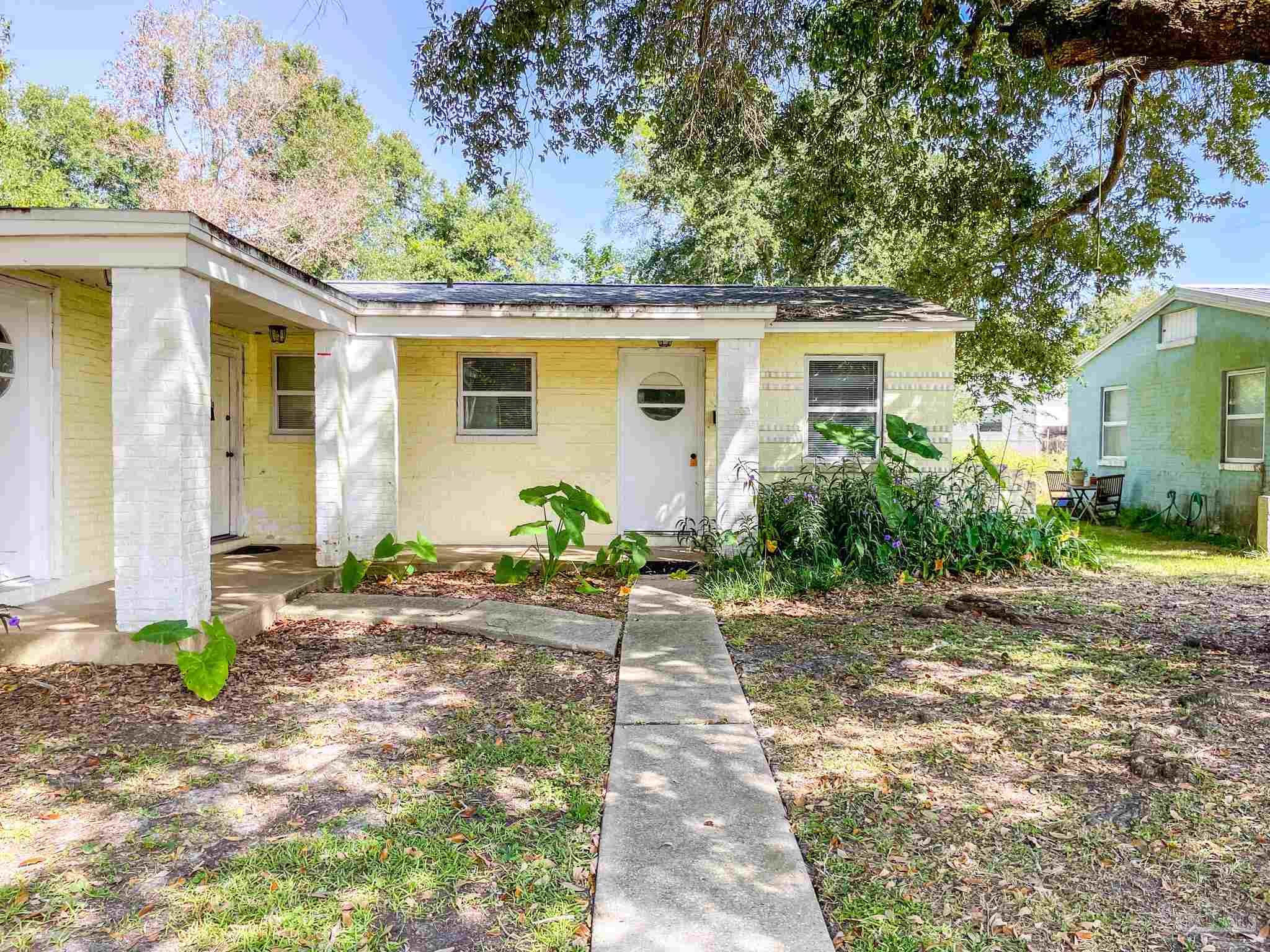 8 Rowland Ct, Pensacola