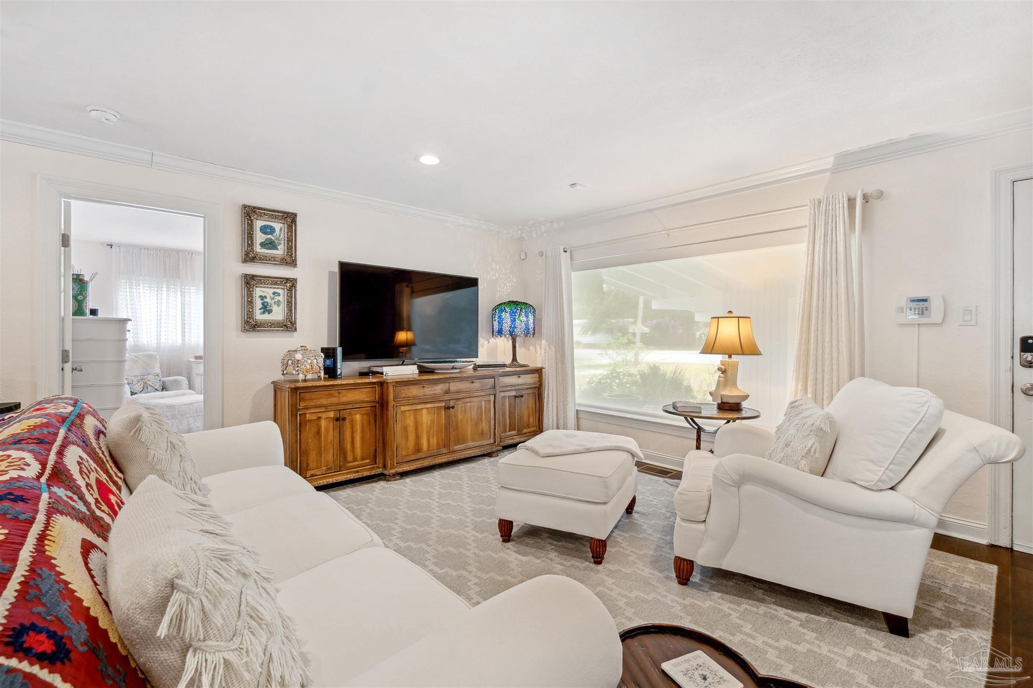 304 Norwich Dr