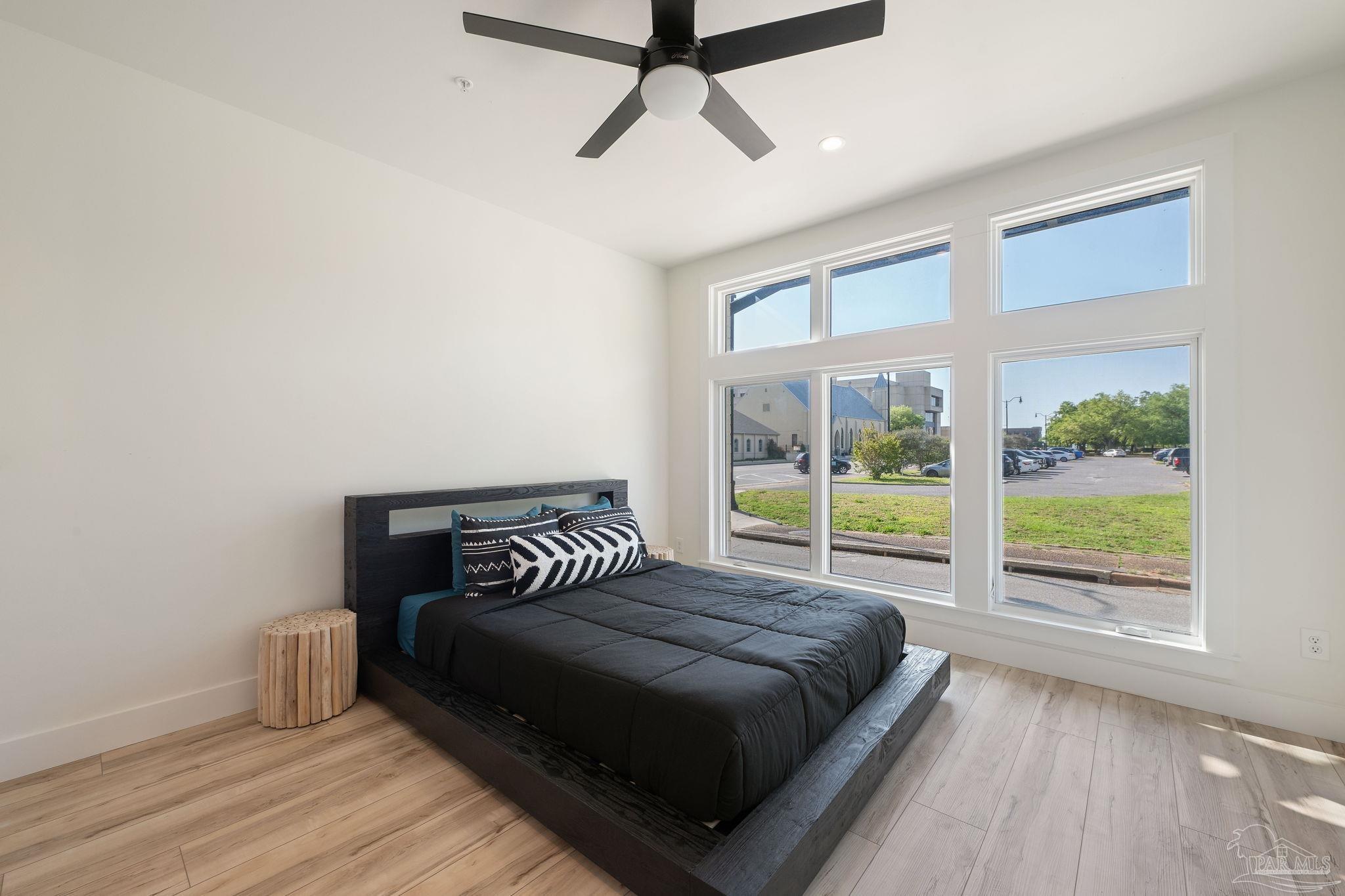 202 W Intendencia St