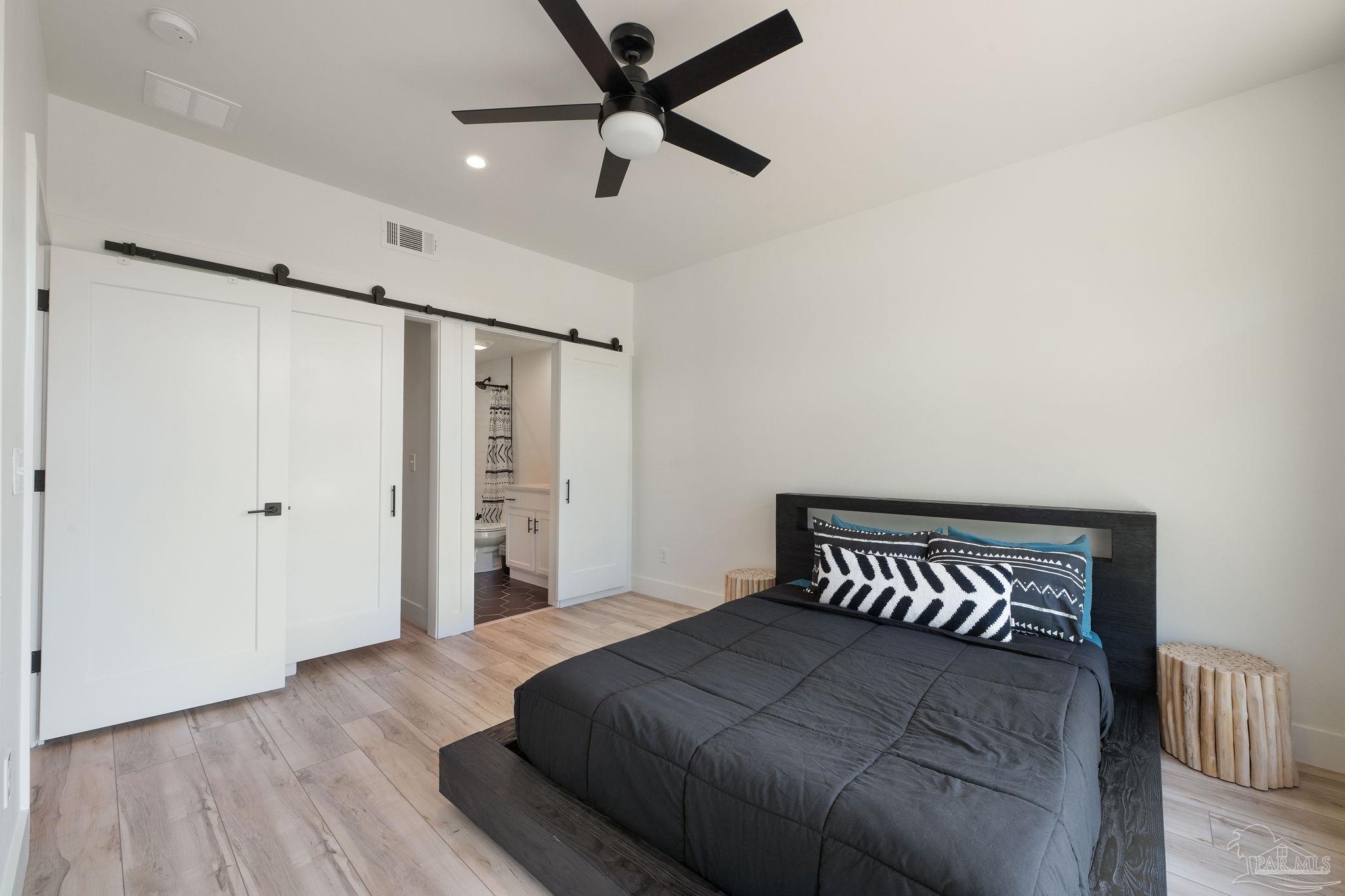 202 W Intendencia St