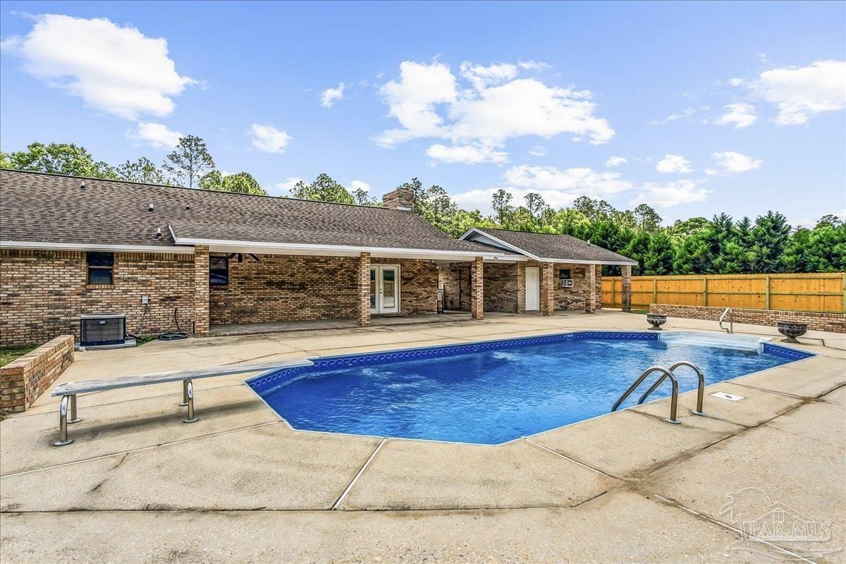 5322 Richard Rd