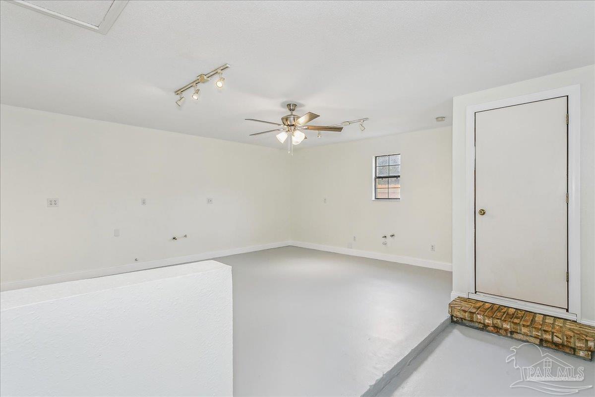 5322 Richard Rd