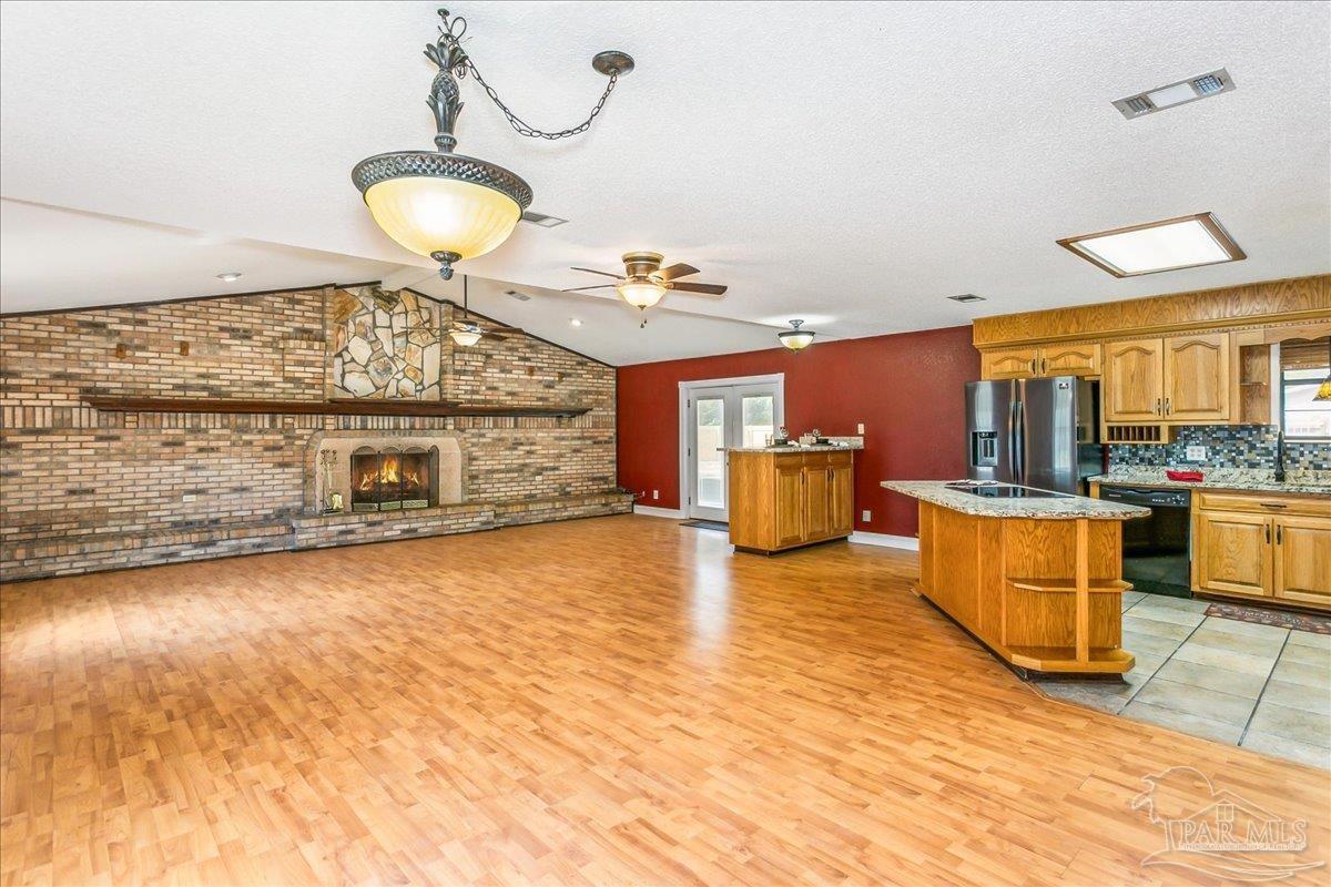 5322 Richard Rd
