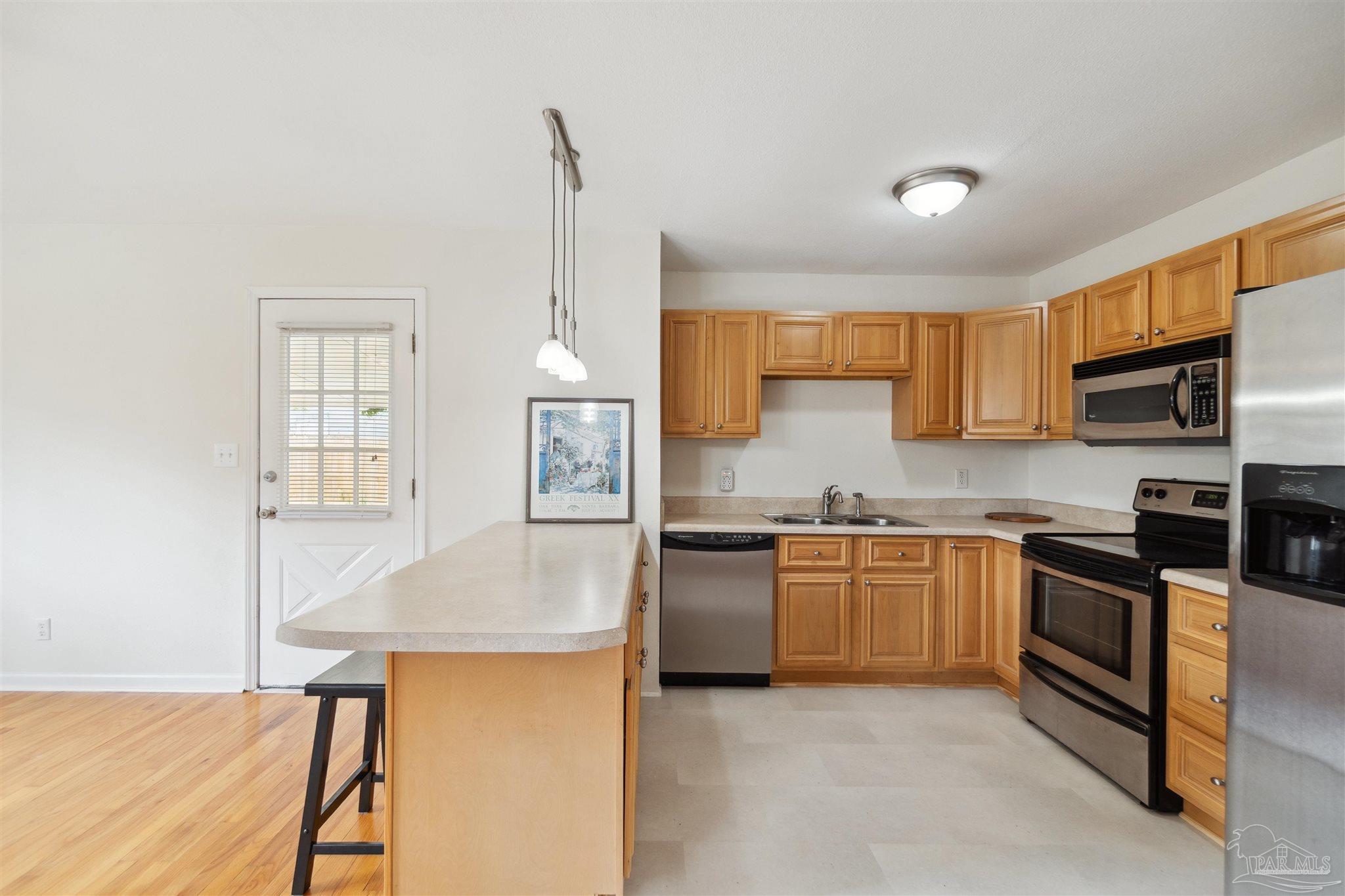 817 Watson Ave
