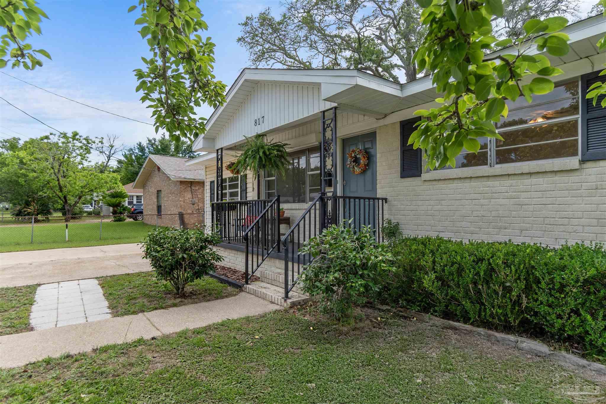 817 Watson Ave