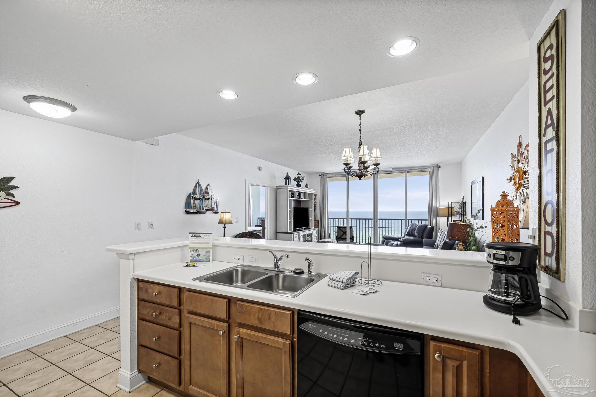 850 Ft Pickens Rd # 1230