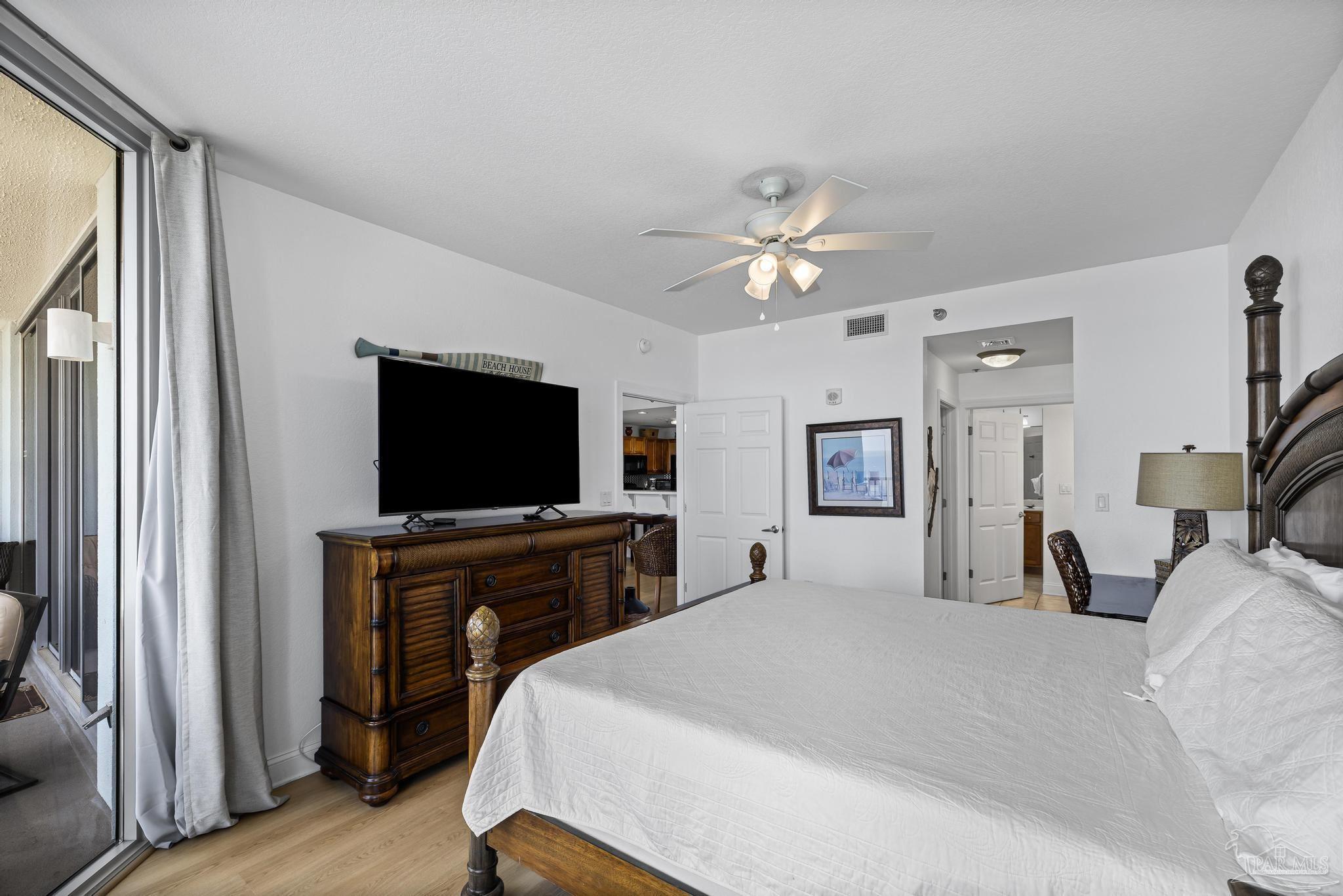 850 Ft Pickens Rd # 1230