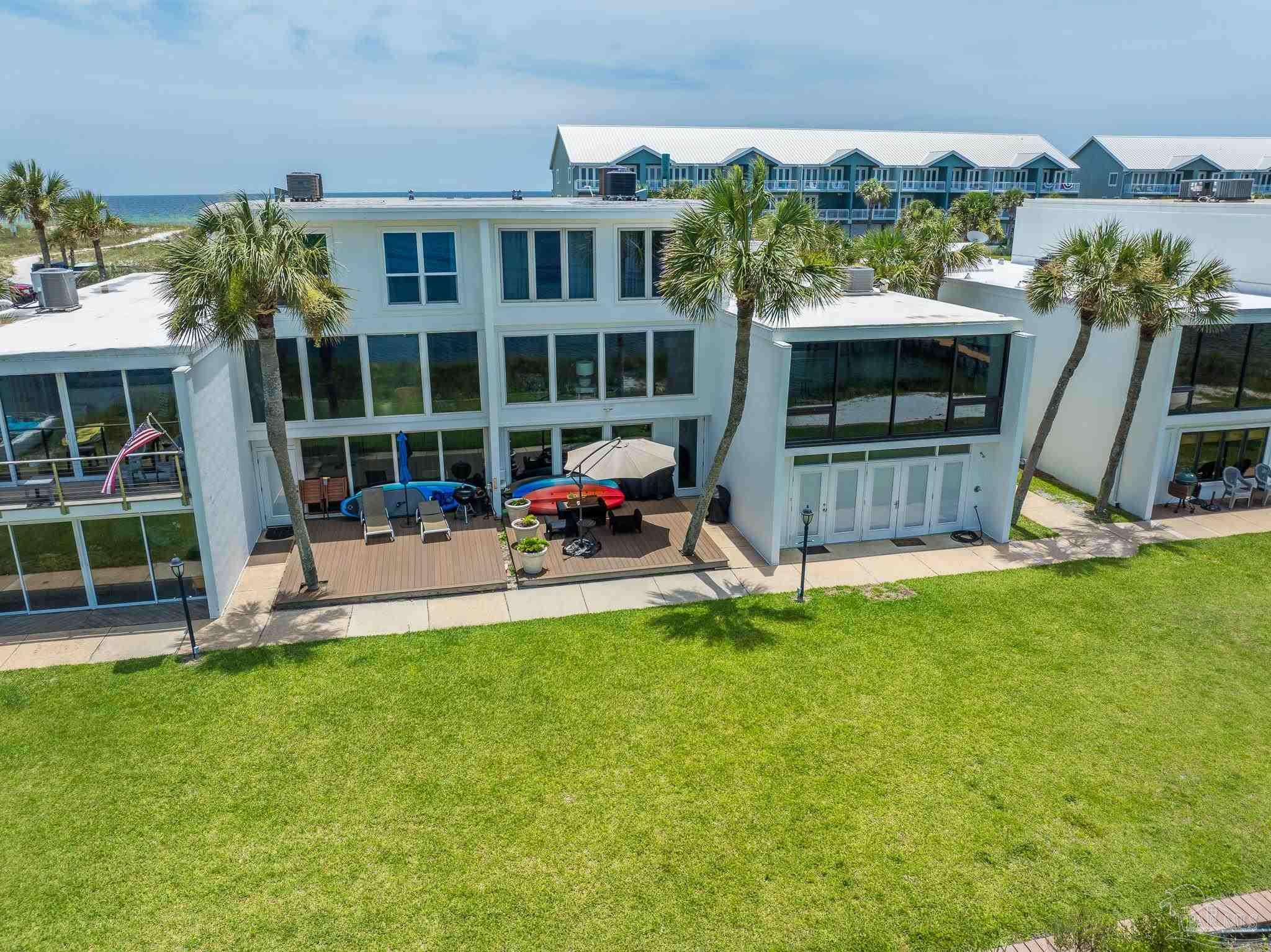 404 Ft Pickens Rd