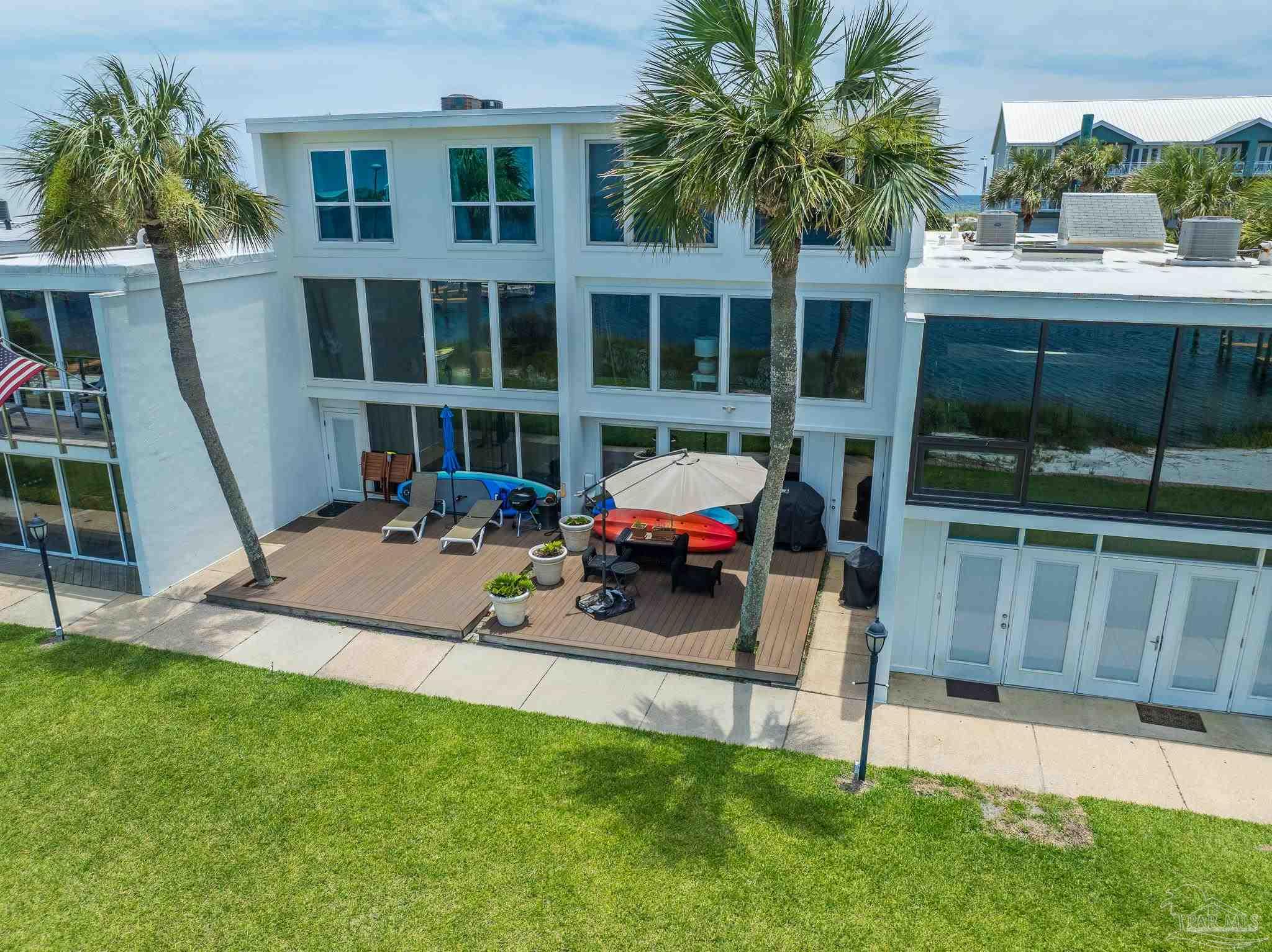 404 Ft Pickens Rd