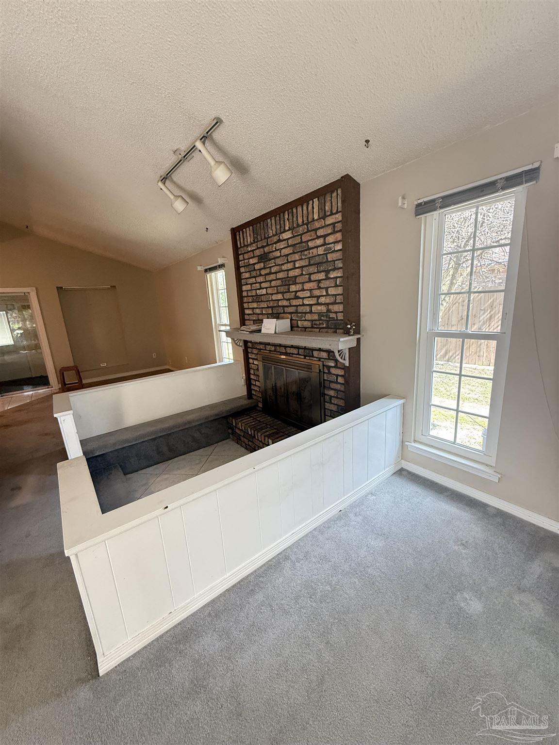 2626 Tinosa Cir