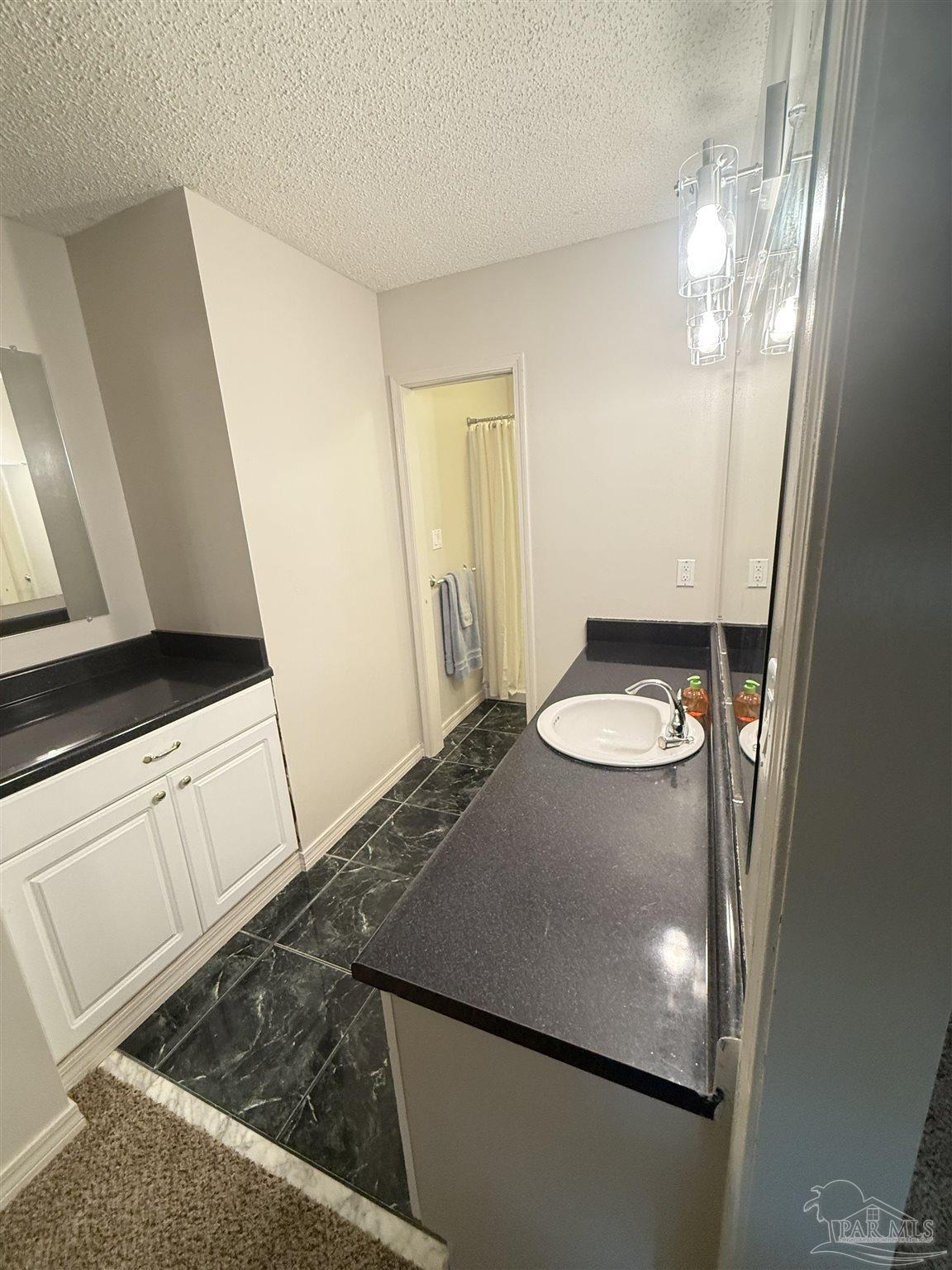 2626 Tinosa Cir
