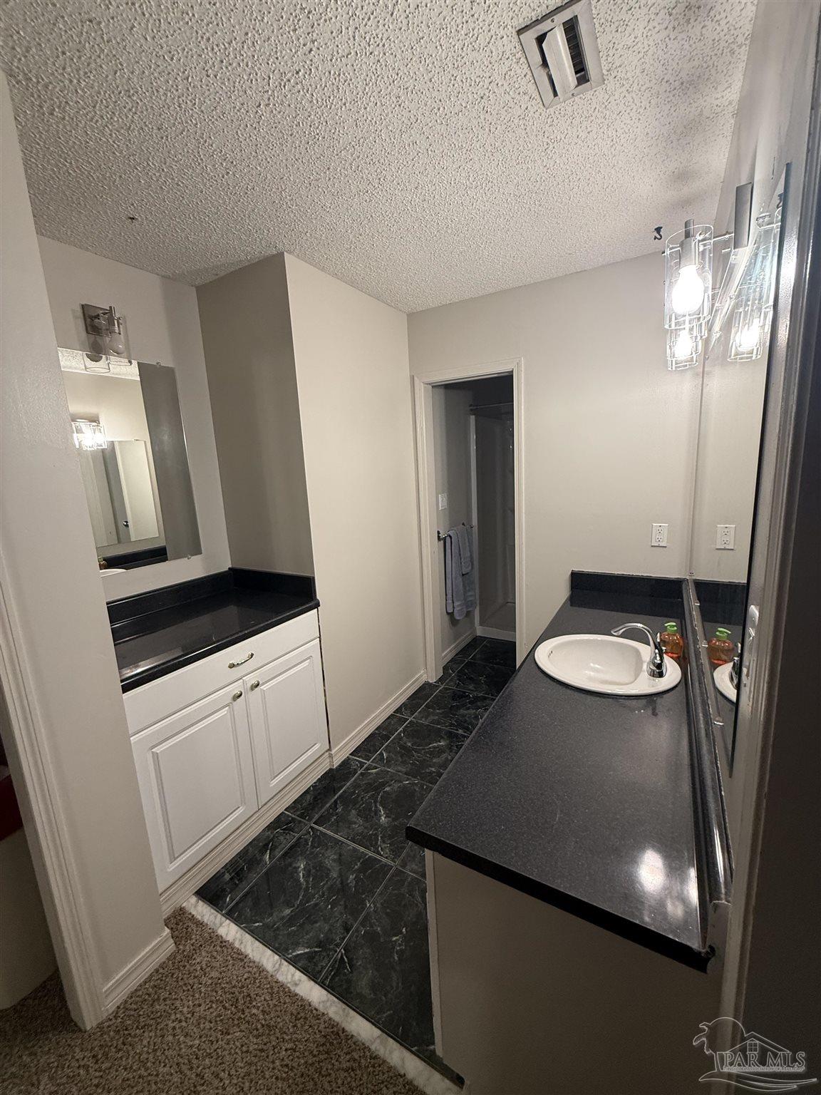 2626 Tinosa Cir