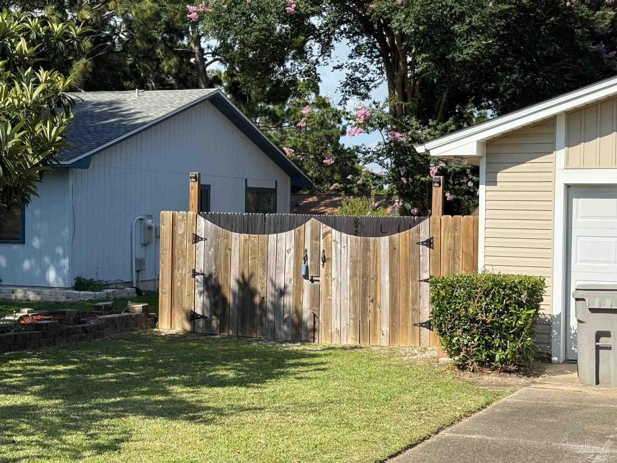 2626 Tinosa Cir
