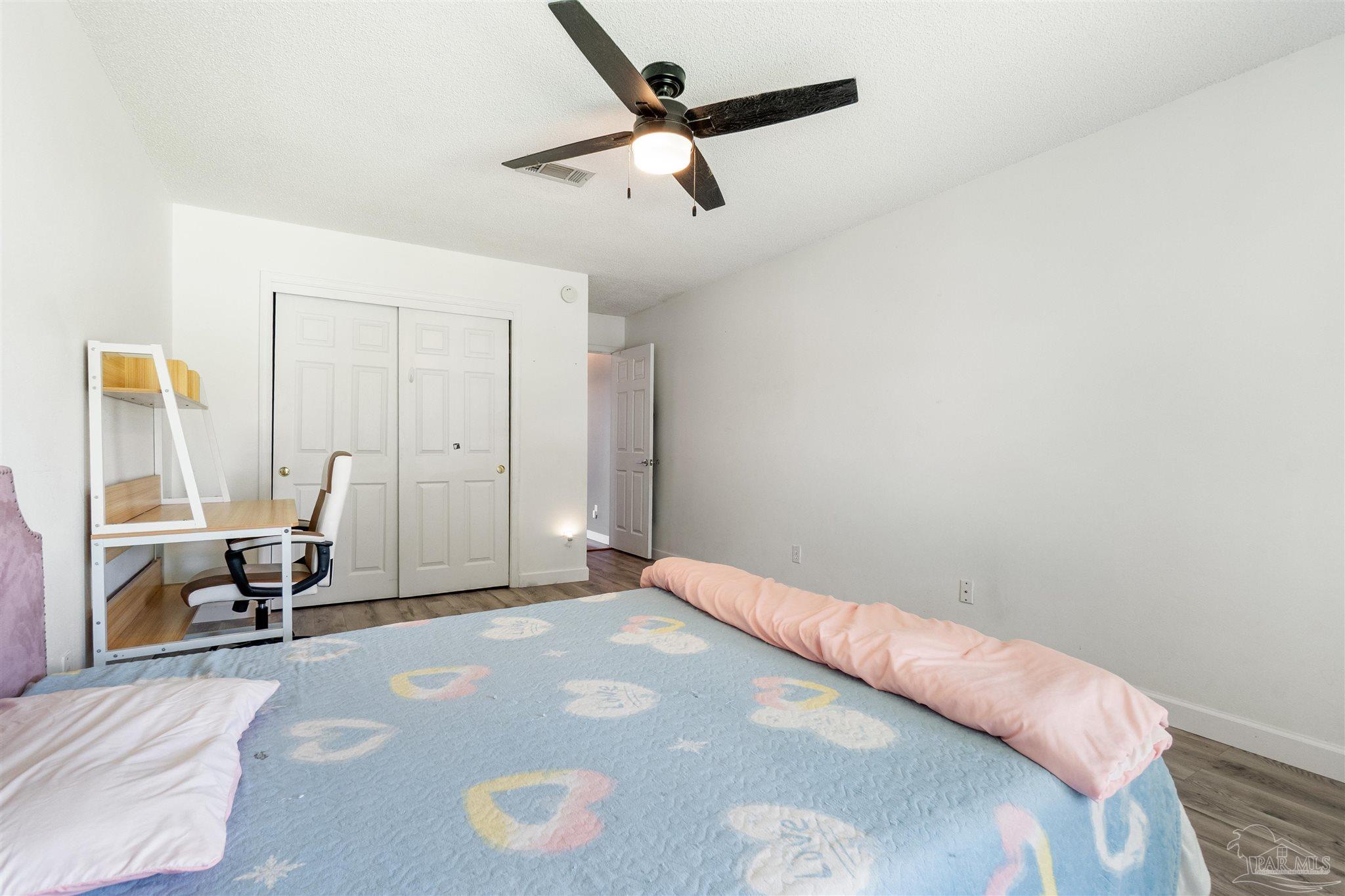 3377 Crestview Ln