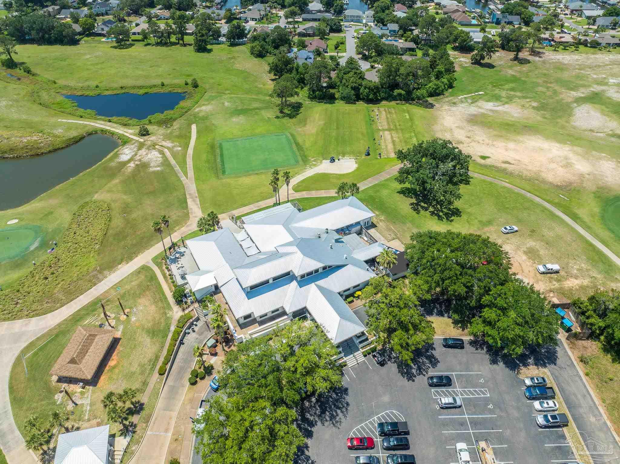 3377 Crestview Ln
