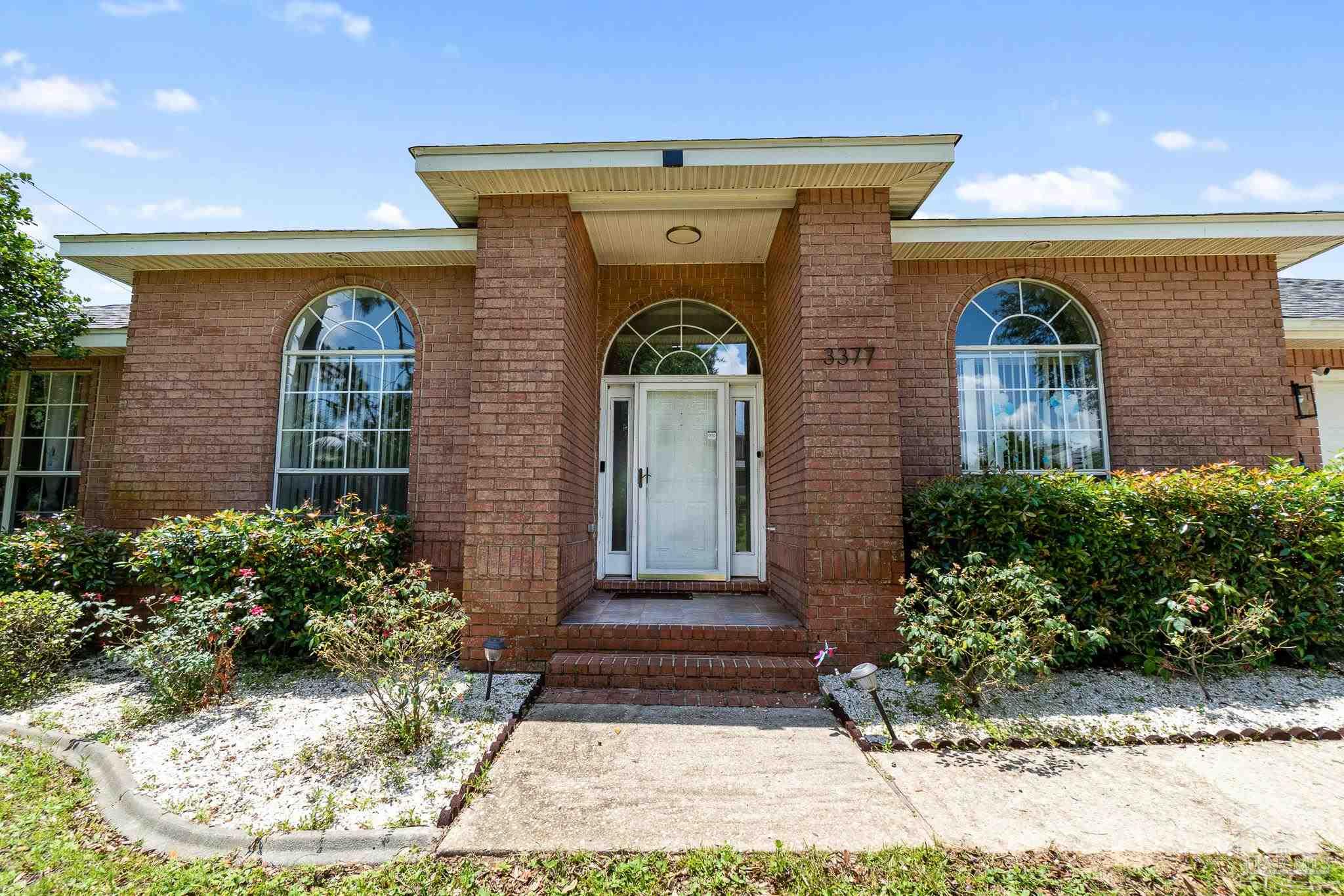 3377 Crestview Ln
