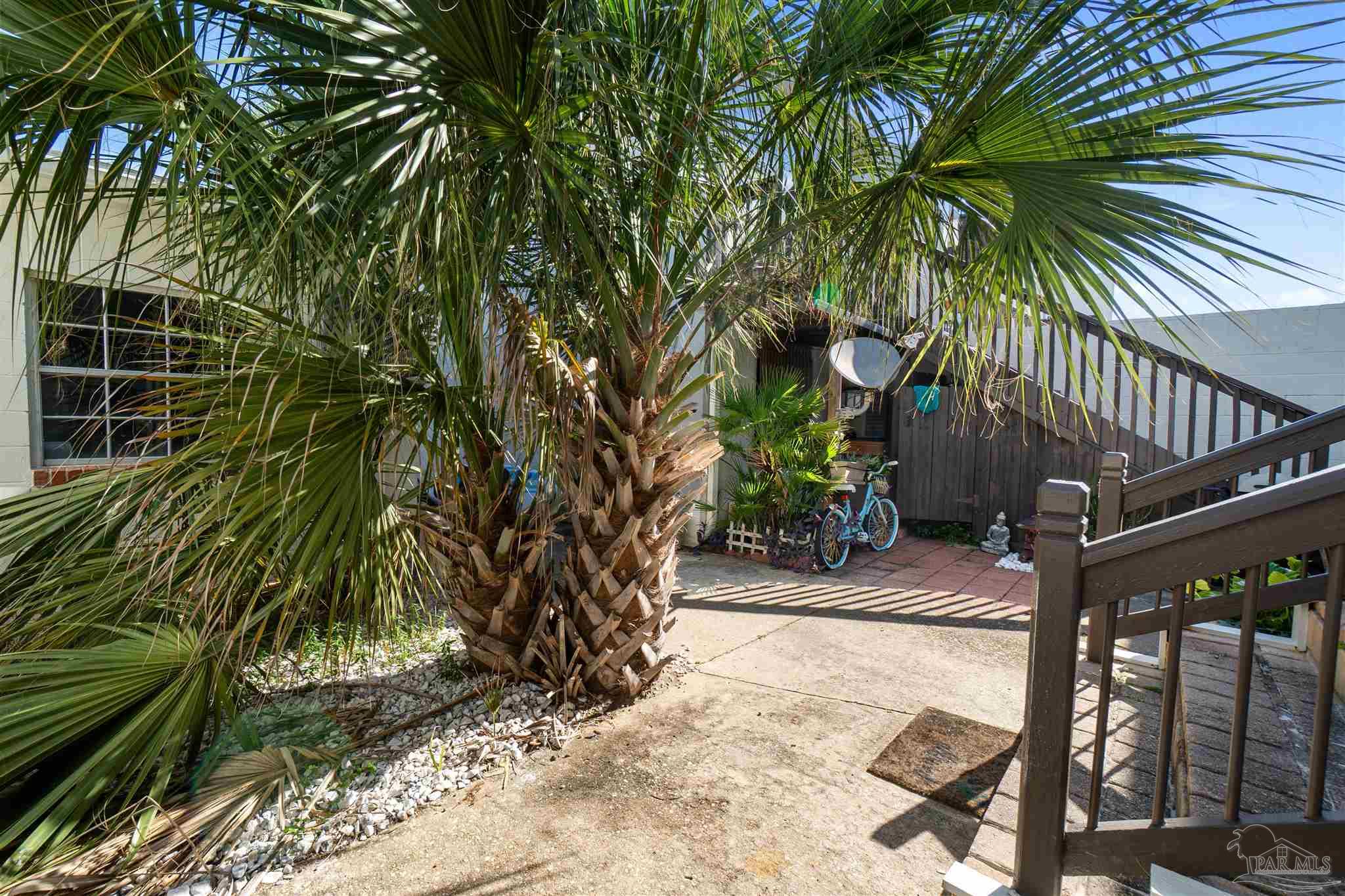 1700 Via Deluna Dr