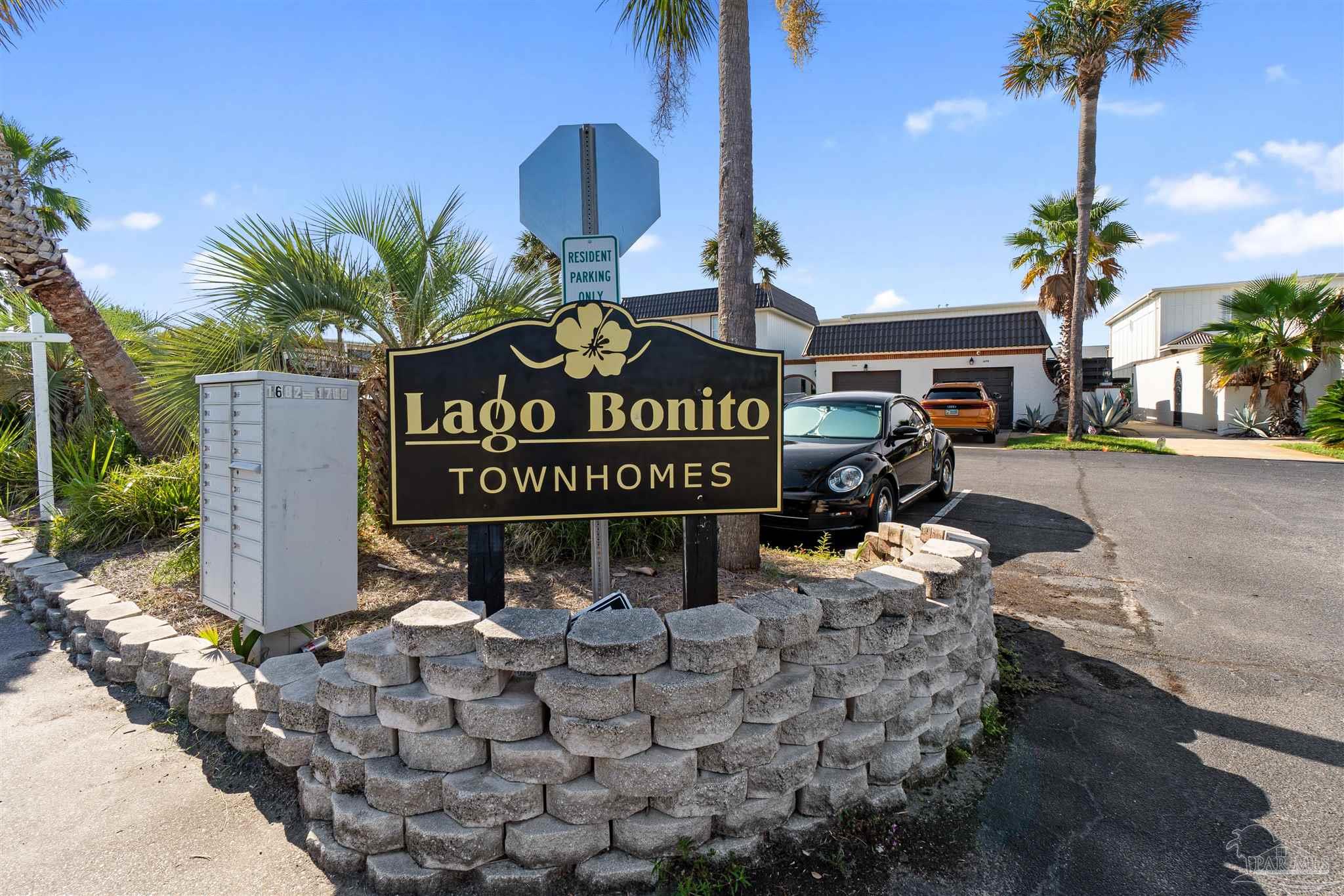 1700 Via Deluna Dr