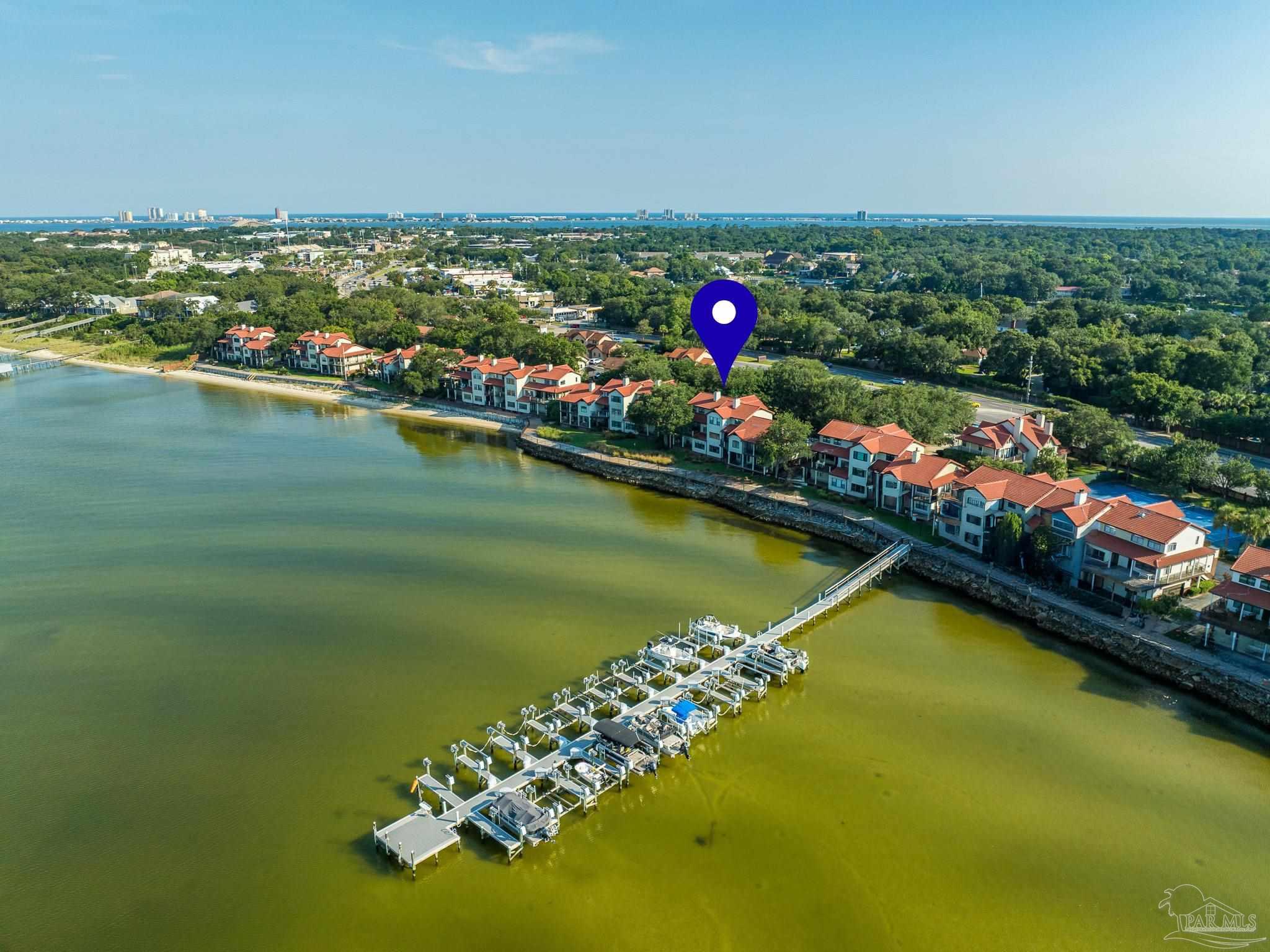 70 Baybridge Dr