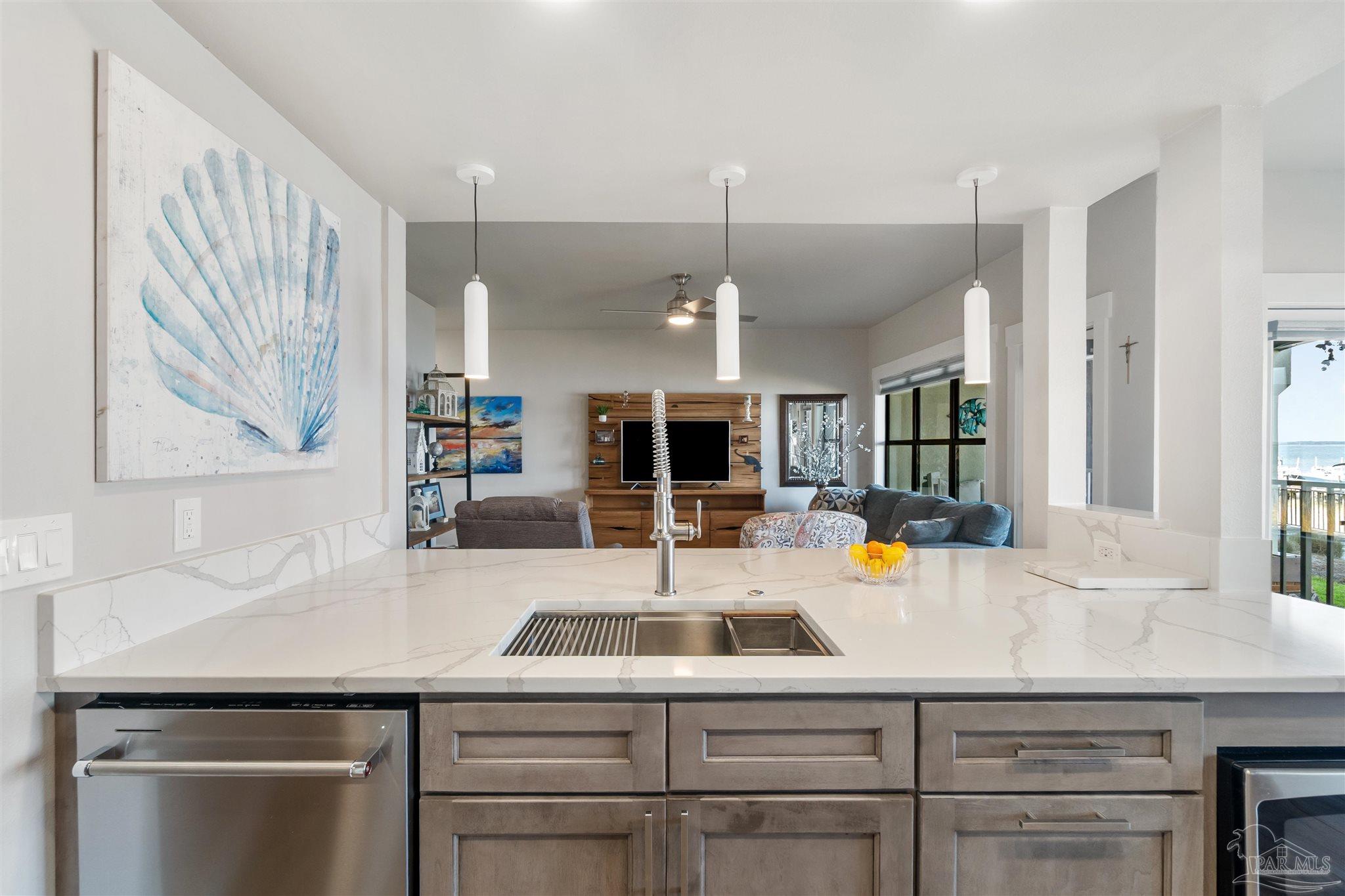 70 Baybridge Dr