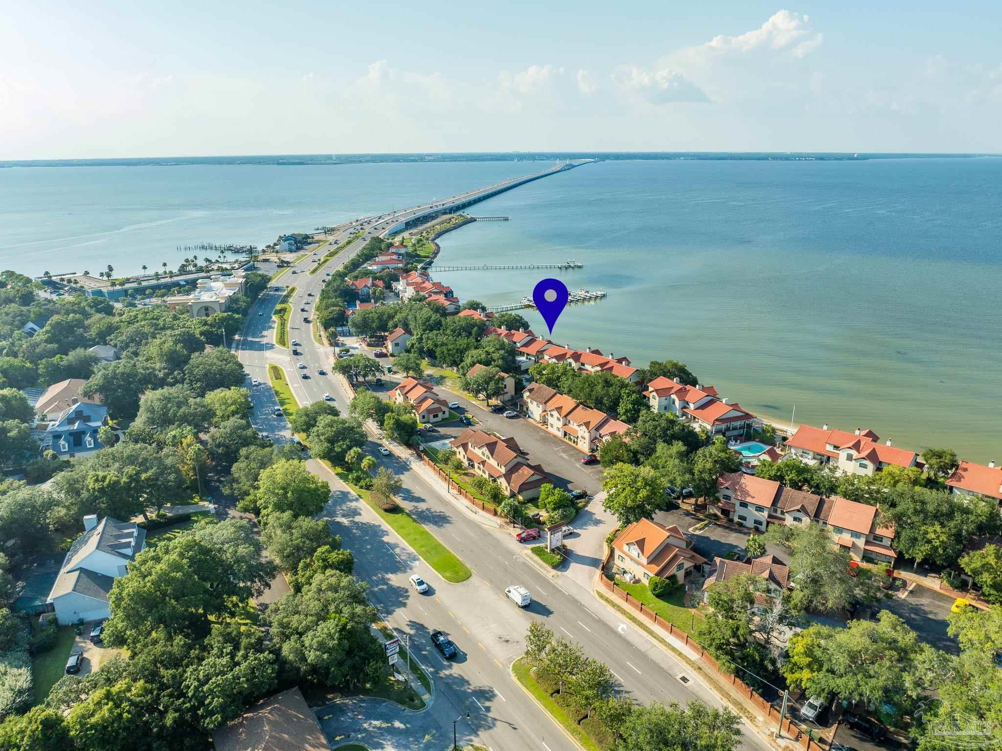 70 Baybridge Dr