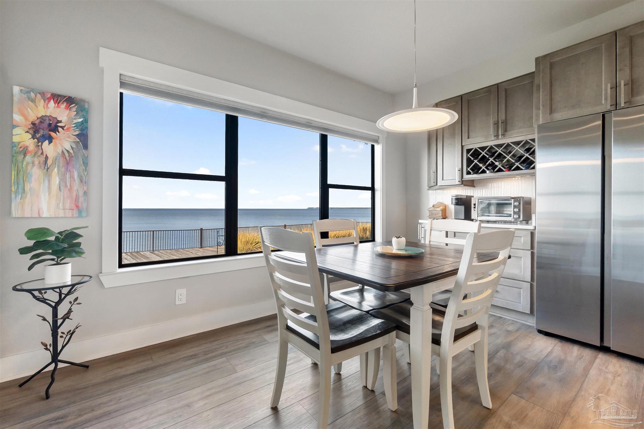 70 Baybridge Dr
