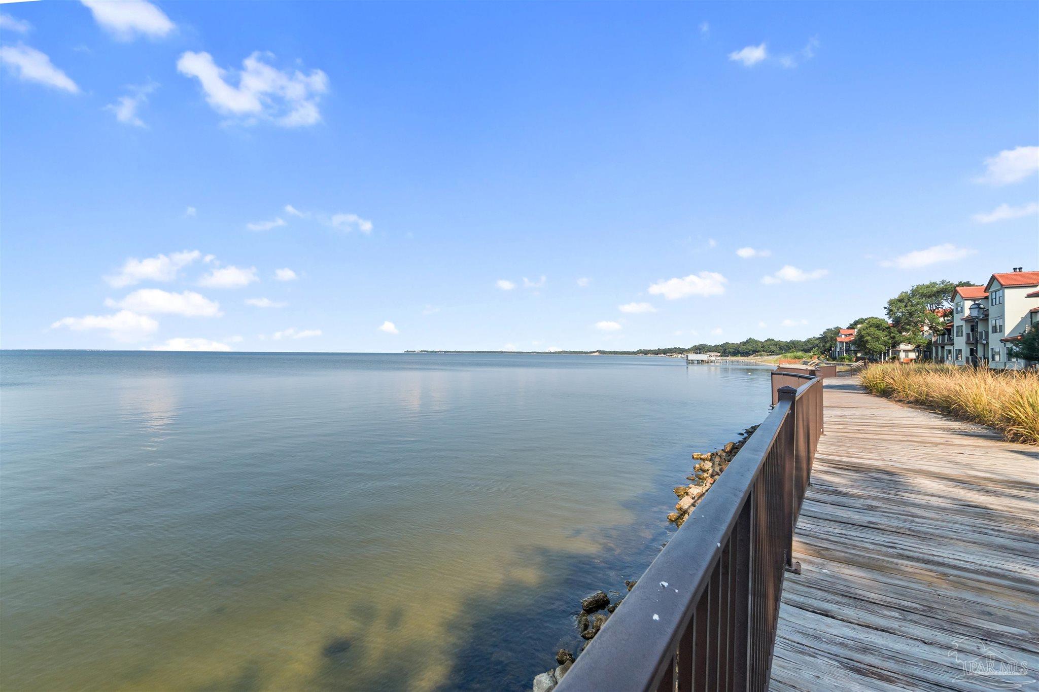 70 Baybridge Dr