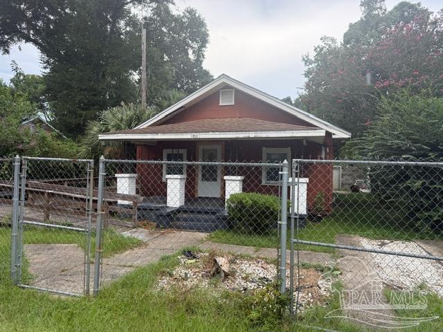 1100 N T St