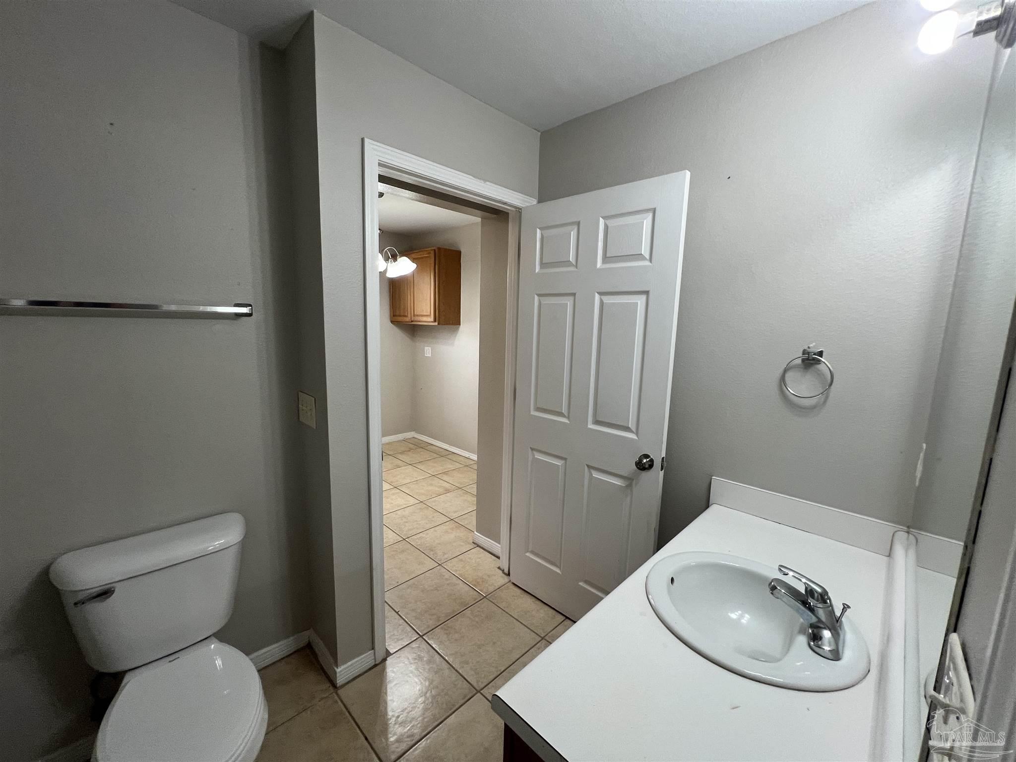 7100 Heather Oaks Dr