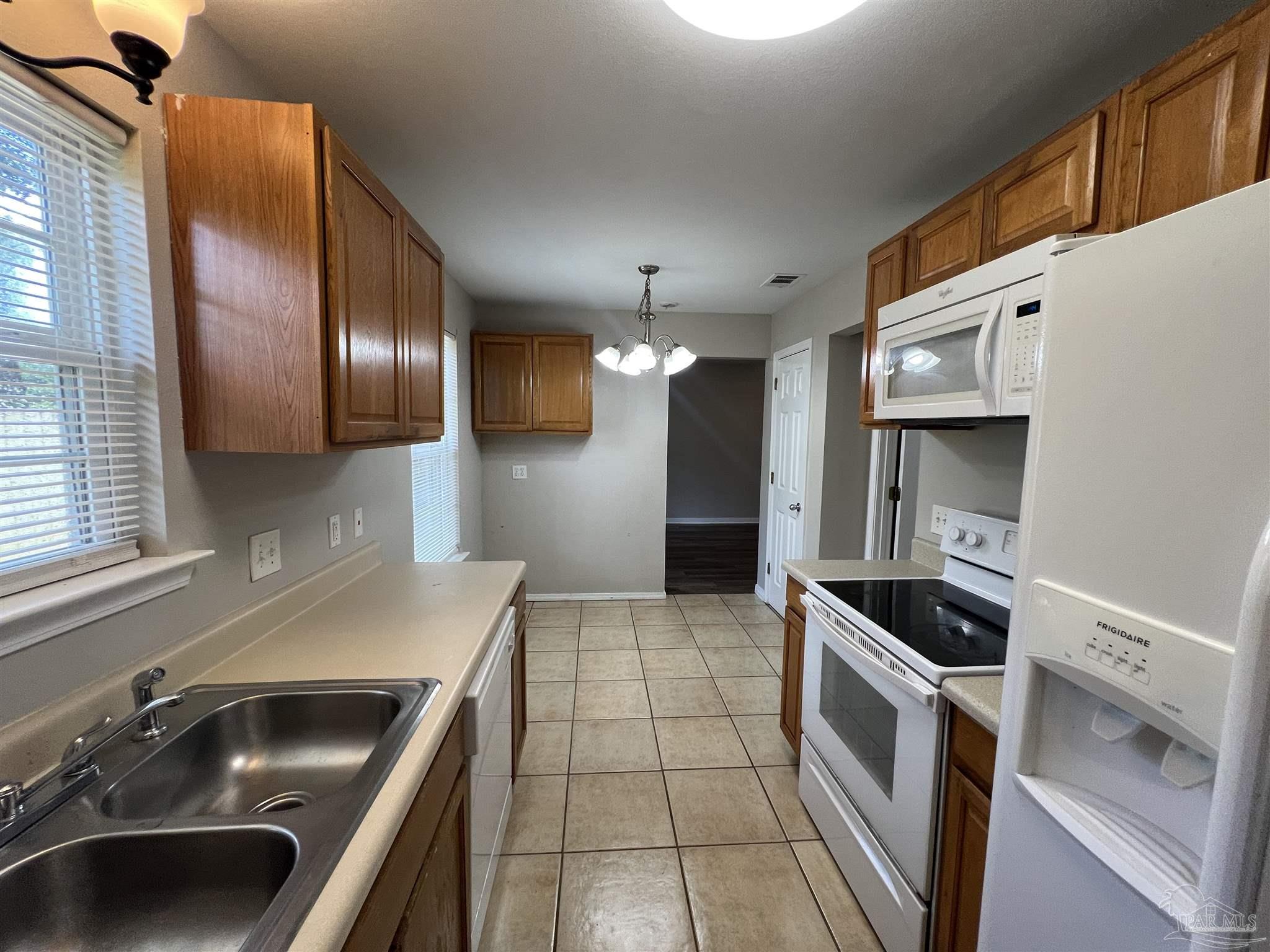 7100 Heather Oaks Dr