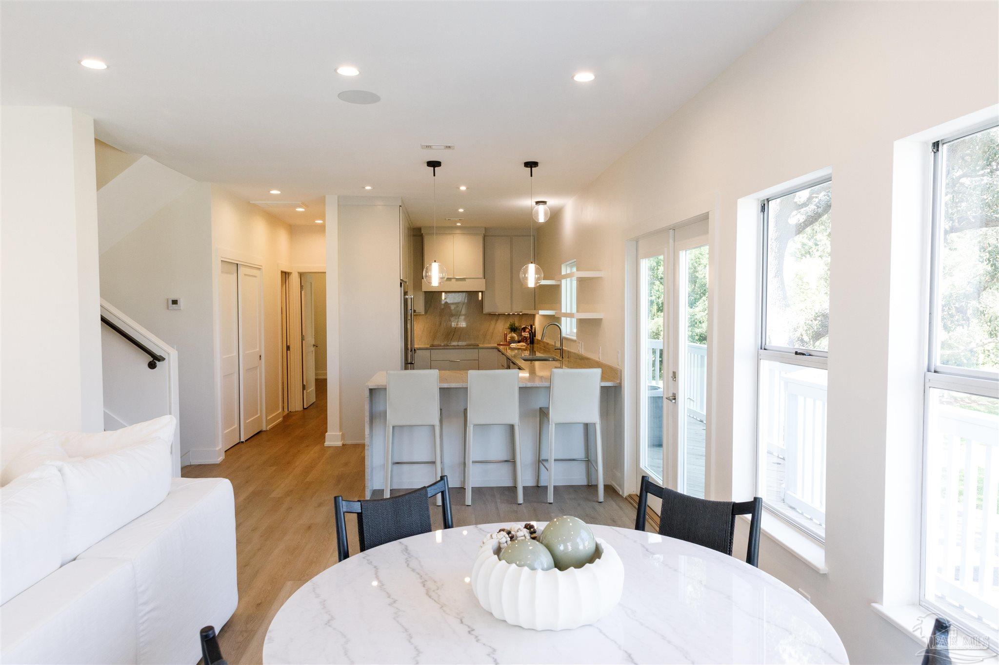 113 Bayshore Dr