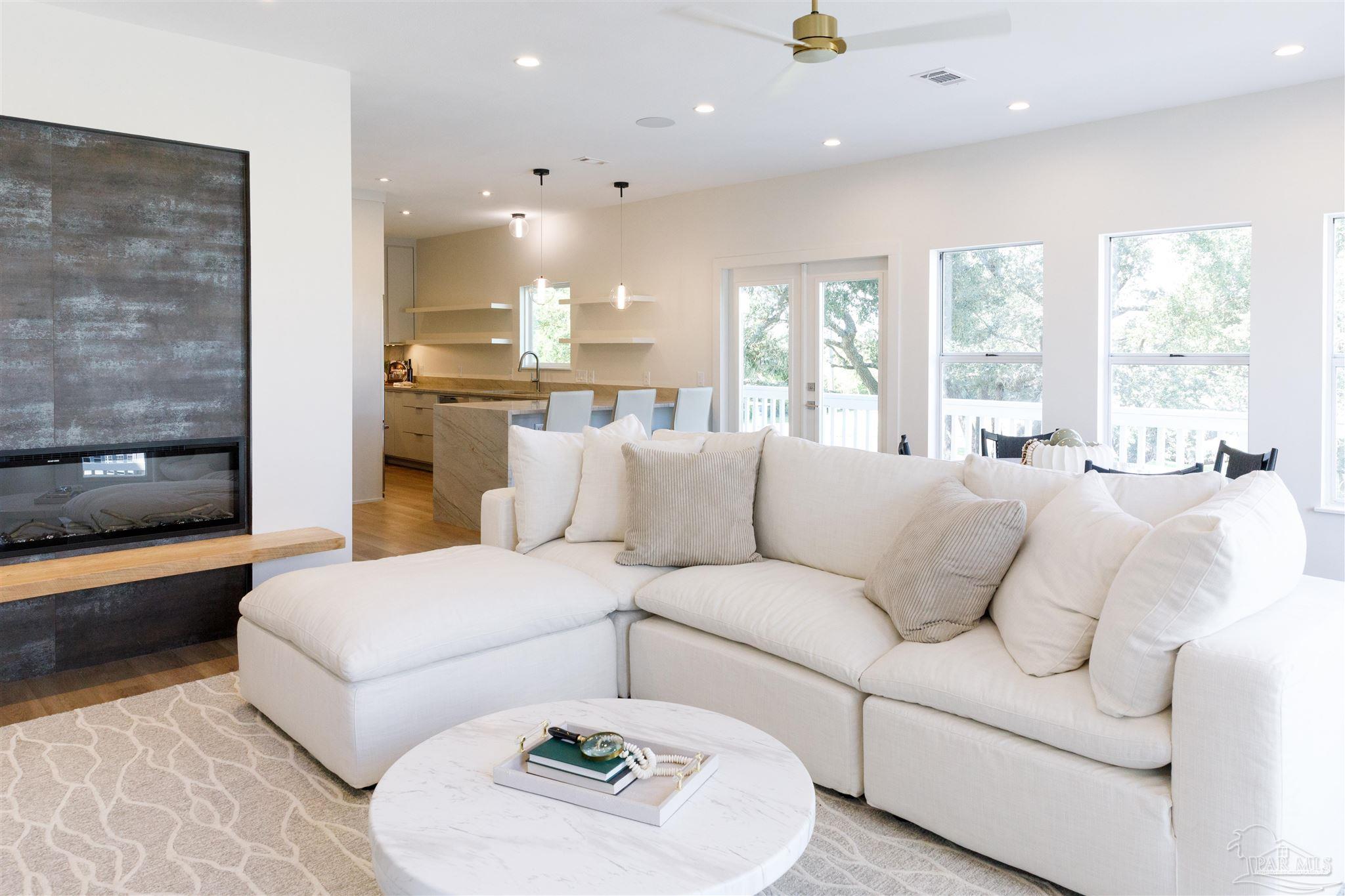 113 Bayshore Dr