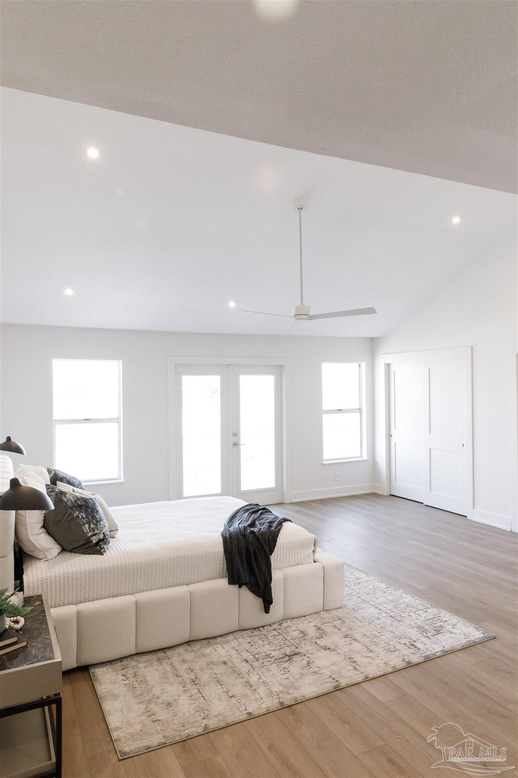 113 Bayshore Dr