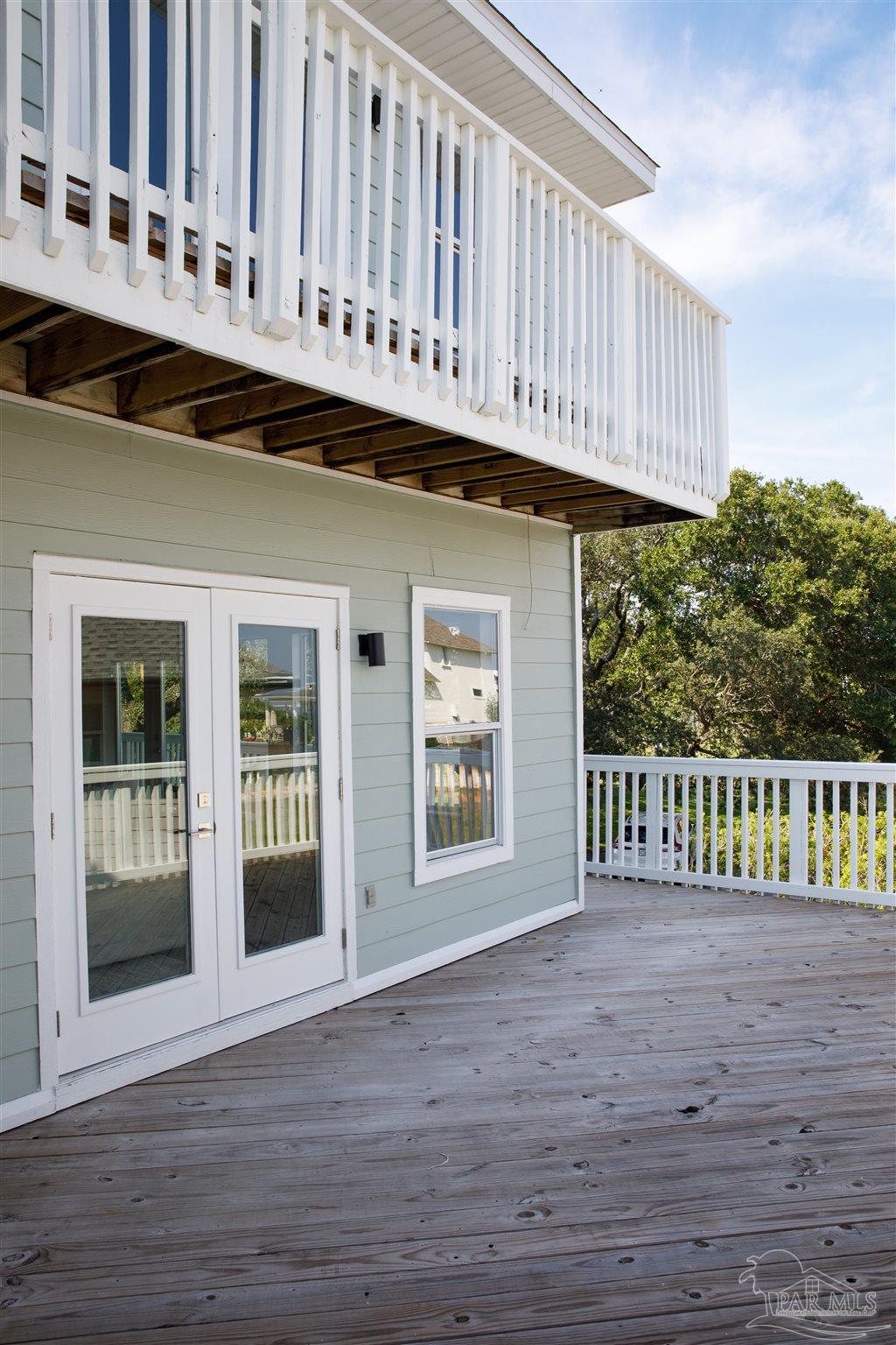 113 Bayshore Dr