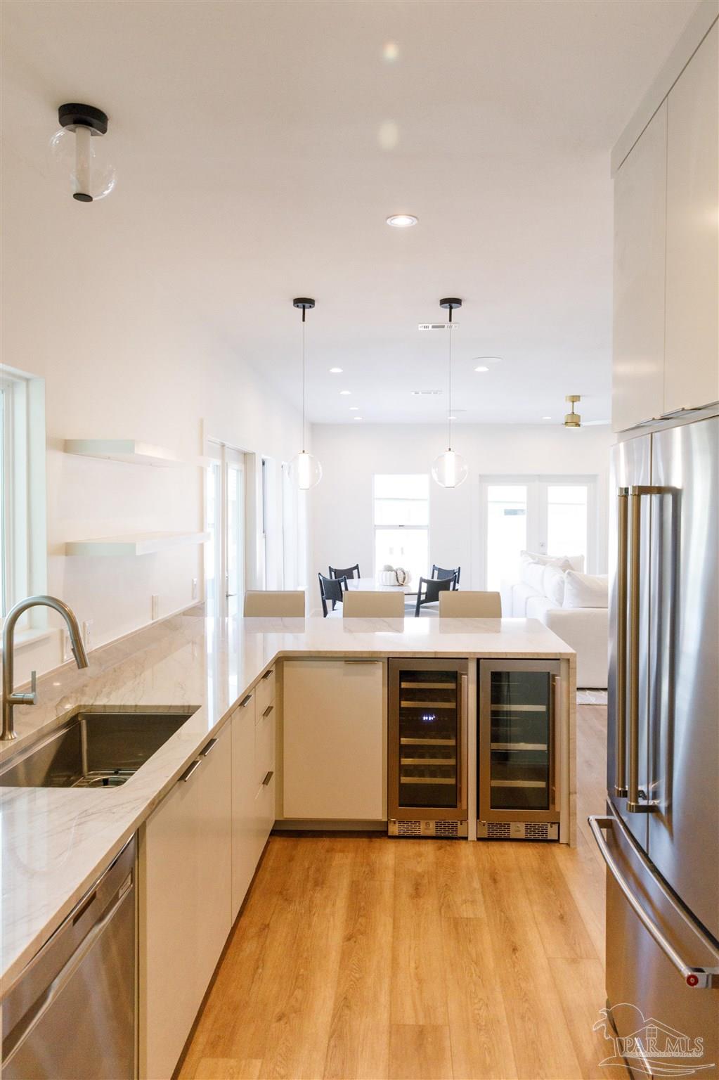 113 Bayshore Dr