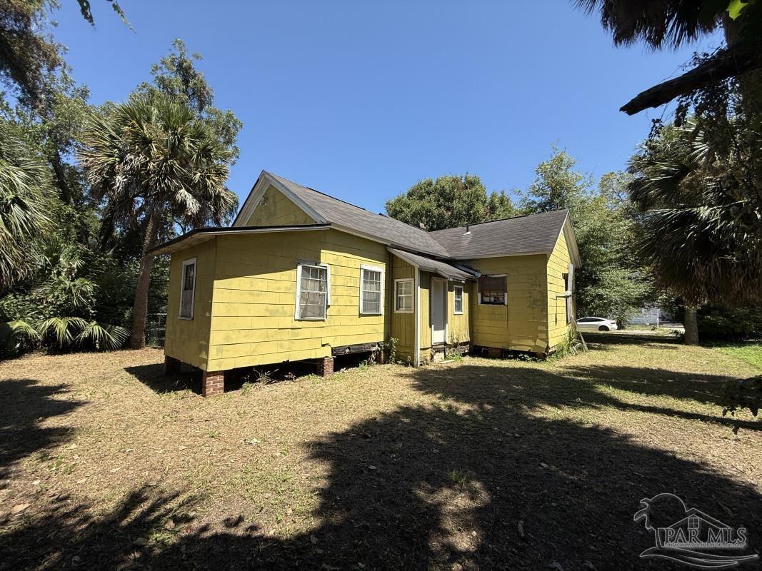 909 N 6th Ave, Pensacola