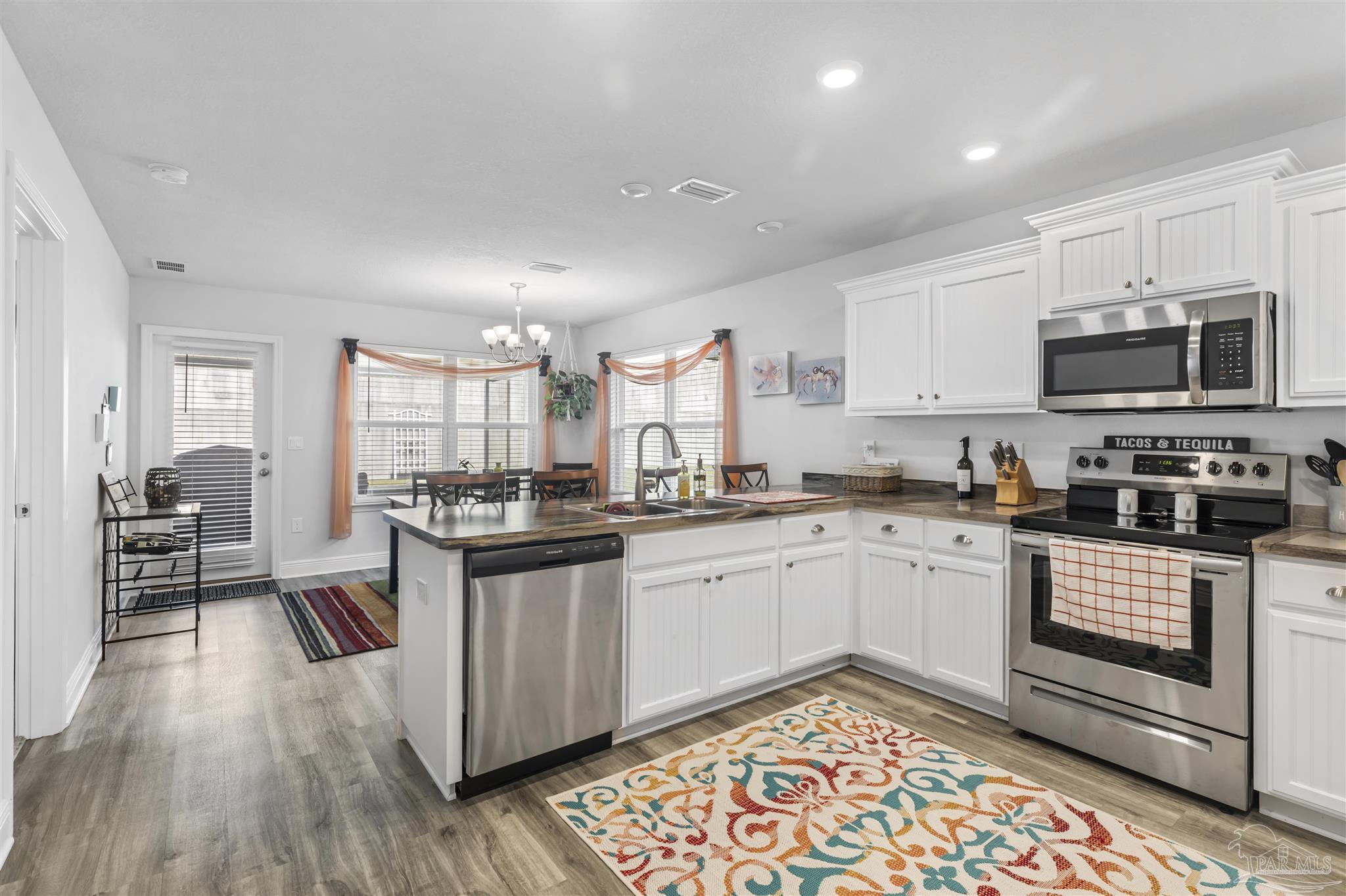 400 Hilburn Ln