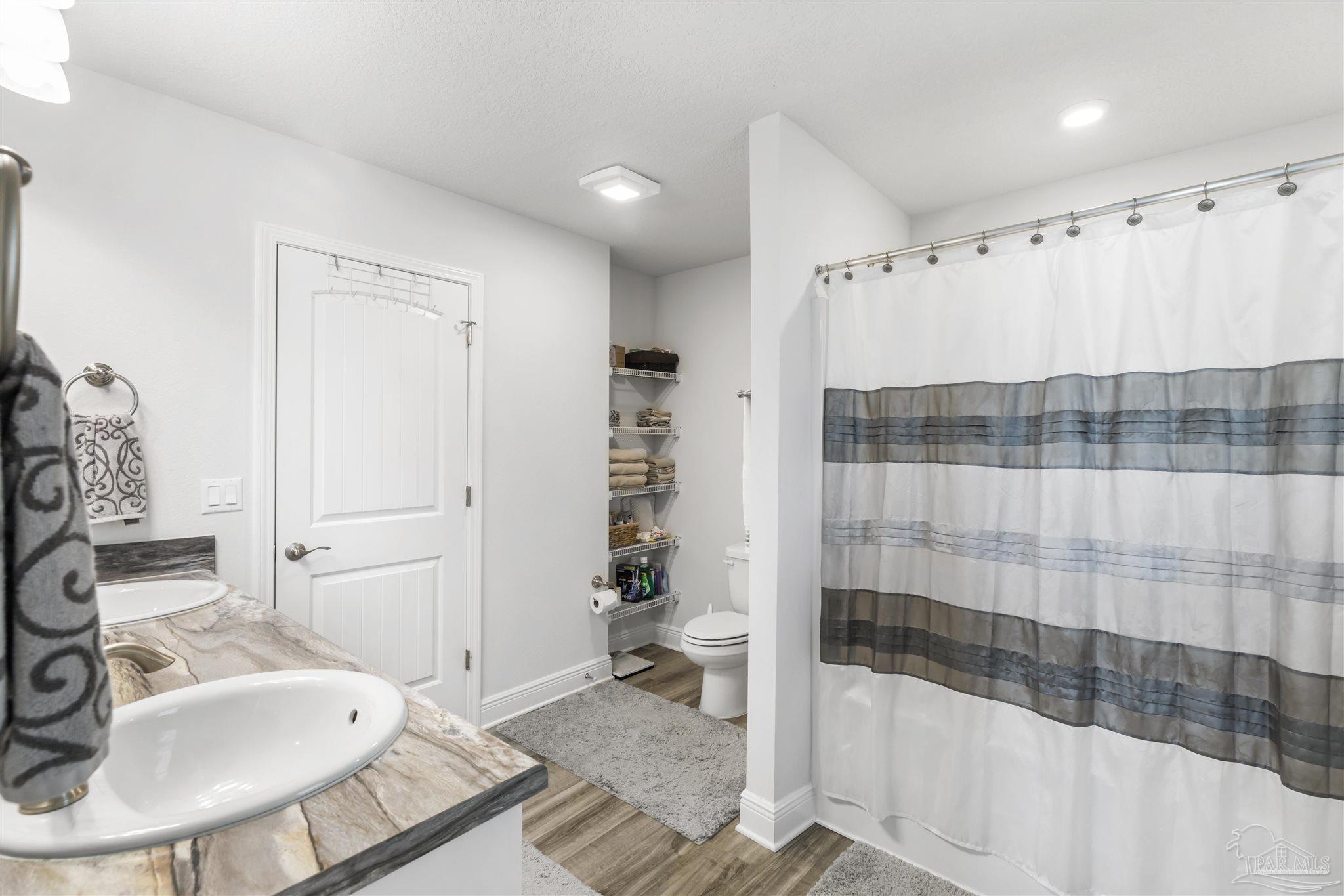 400 Hilburn Ln